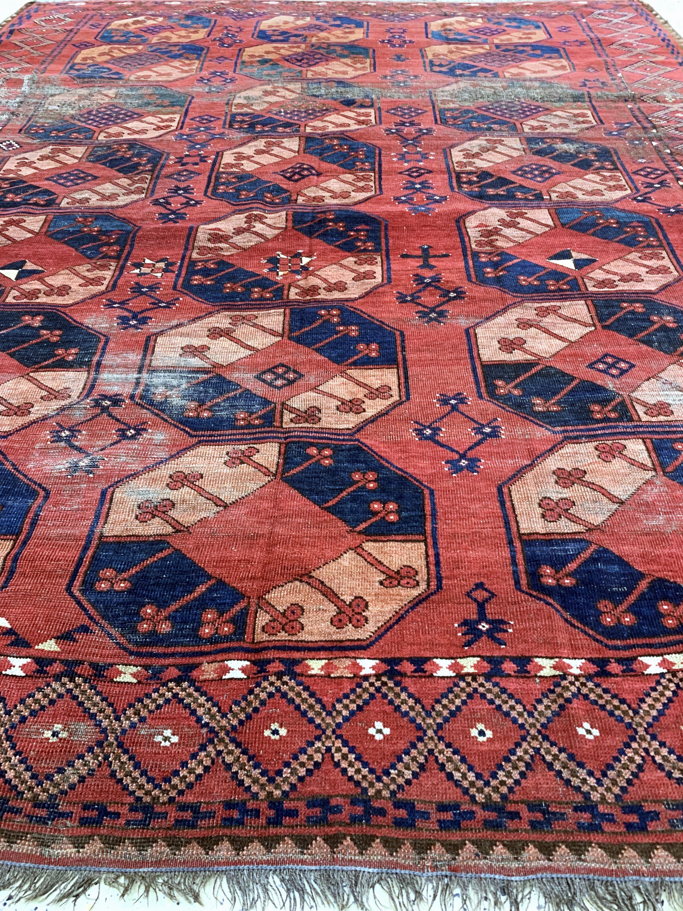 Detail e: Ersari antik, Turkmenistan, 19.Jhd, Wolle auf Wolle, ca. 263 x 213 cm, EHZ: 4