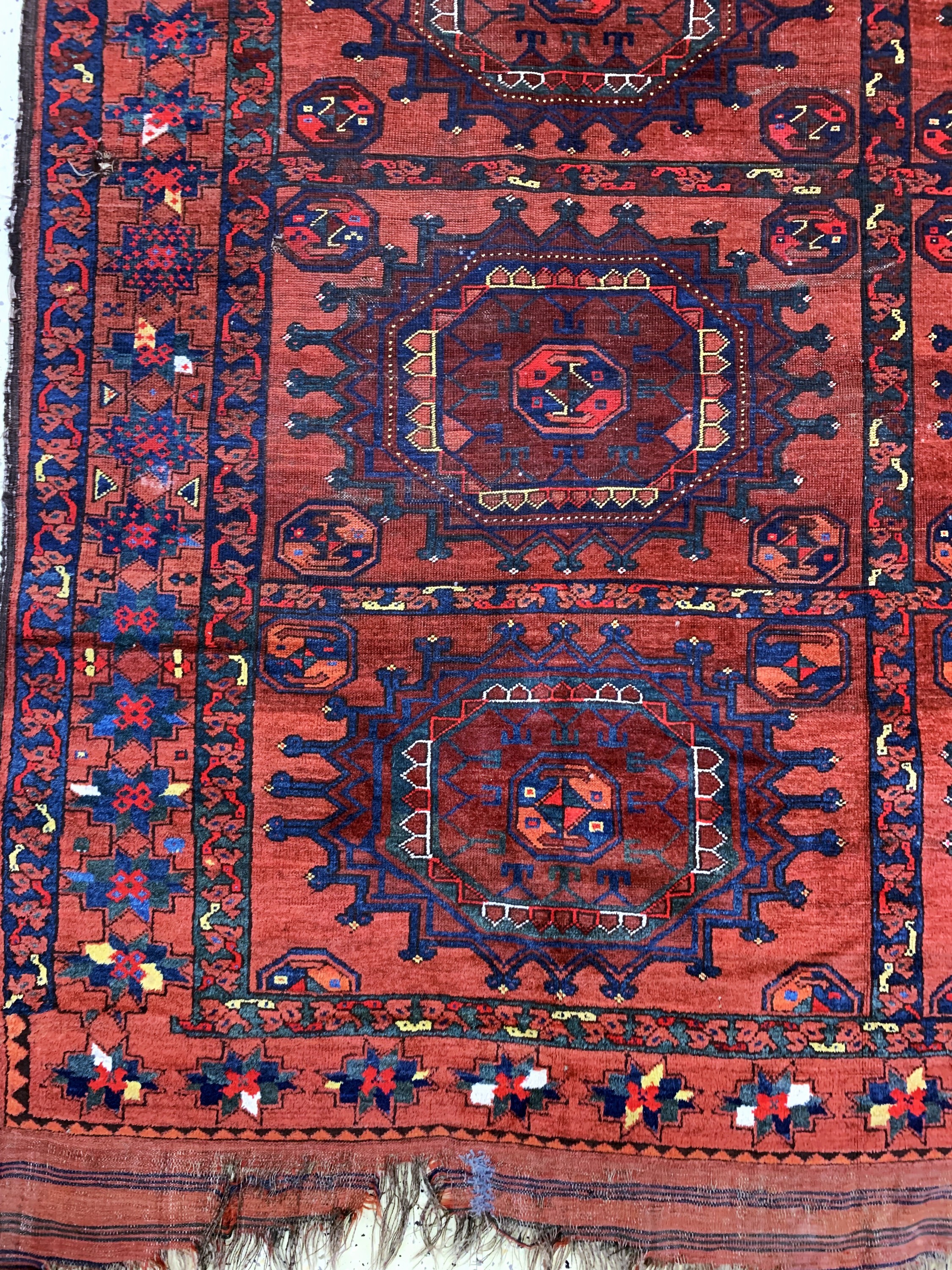 Detail b: Ersari antik, Turkmenistan, 19.Jhd, Wolle auf Wolle, ca. 293 x 226 cm, EHZ: 4