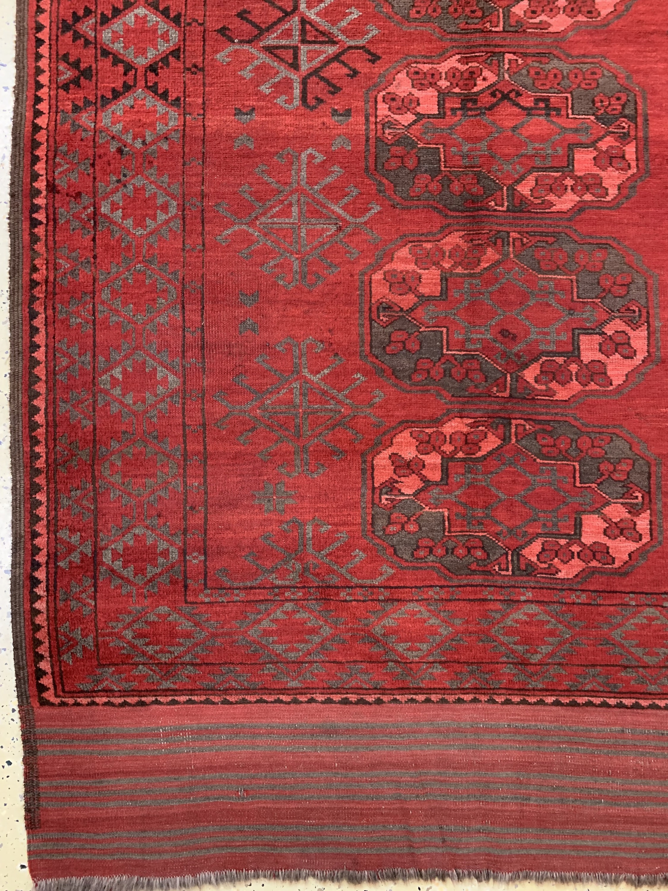 Detail b: Ersari antik, Turkmenistan, 19.Jhd, Wolle auf Wolle, ca. 263 x 229 cm, EHZ: 4