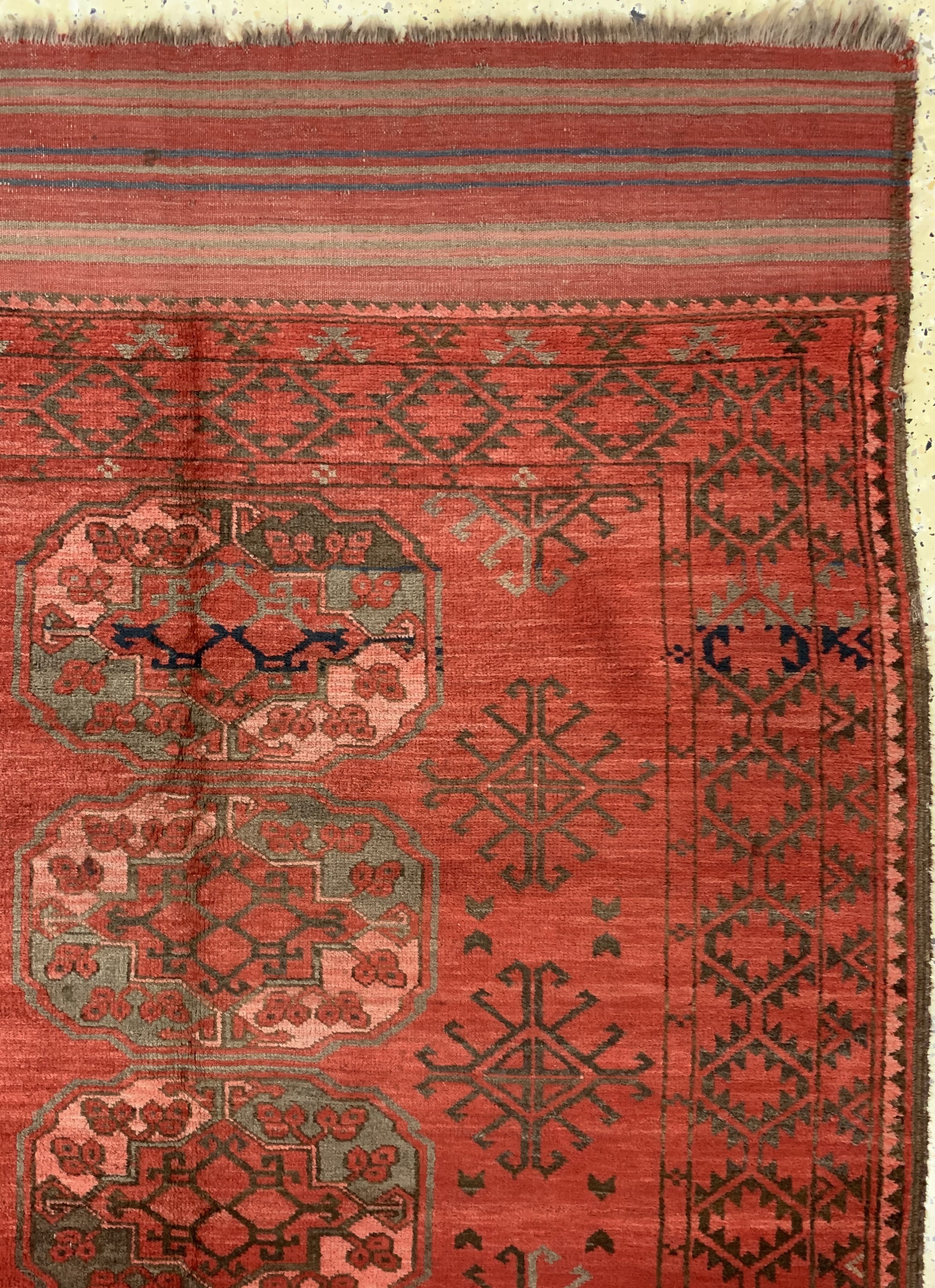Detail e: Ersari antik, Turkmenistan, 19.Jhd, Wolle auf Wolle, ca. 263 x 229 cm, EHZ: 4