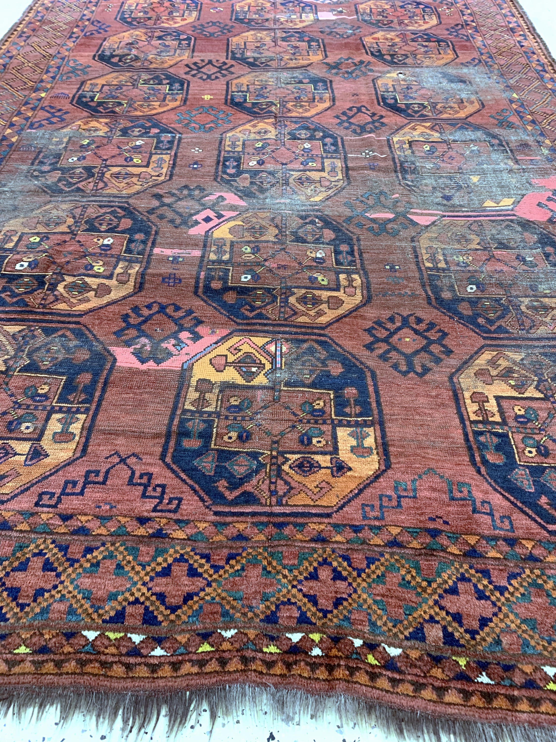 Detail f: Ersari antik, Turkmenistan, 19.Jhd, Wolle auf Wolle, ca. 288 x 201 cm, EHZ: 4