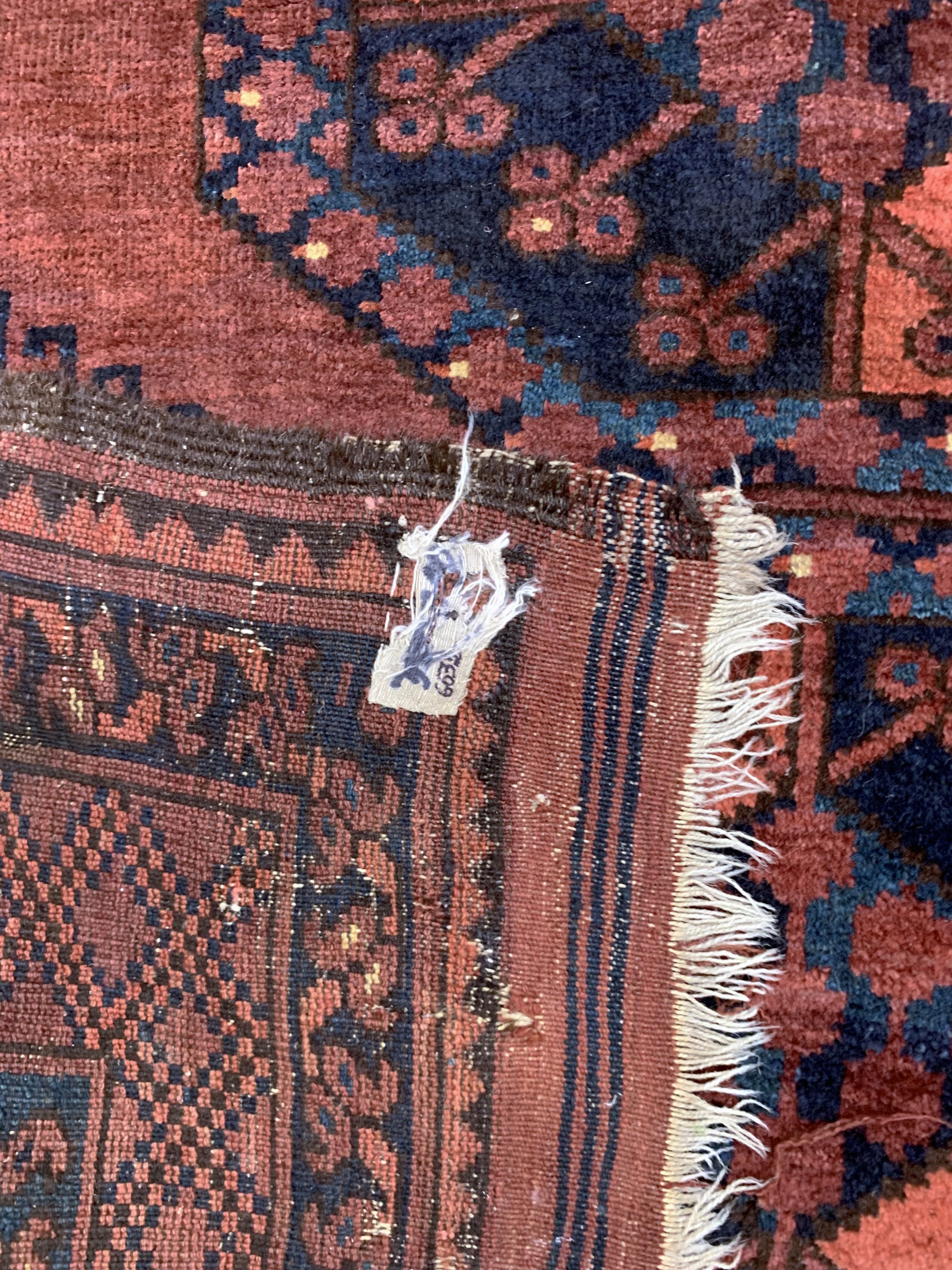 Detail f: Ersari antik, Turkmenistan, 19.Jhd, Wolle auf Wolle, ca. 344 x 304 cm, EHZ: 4