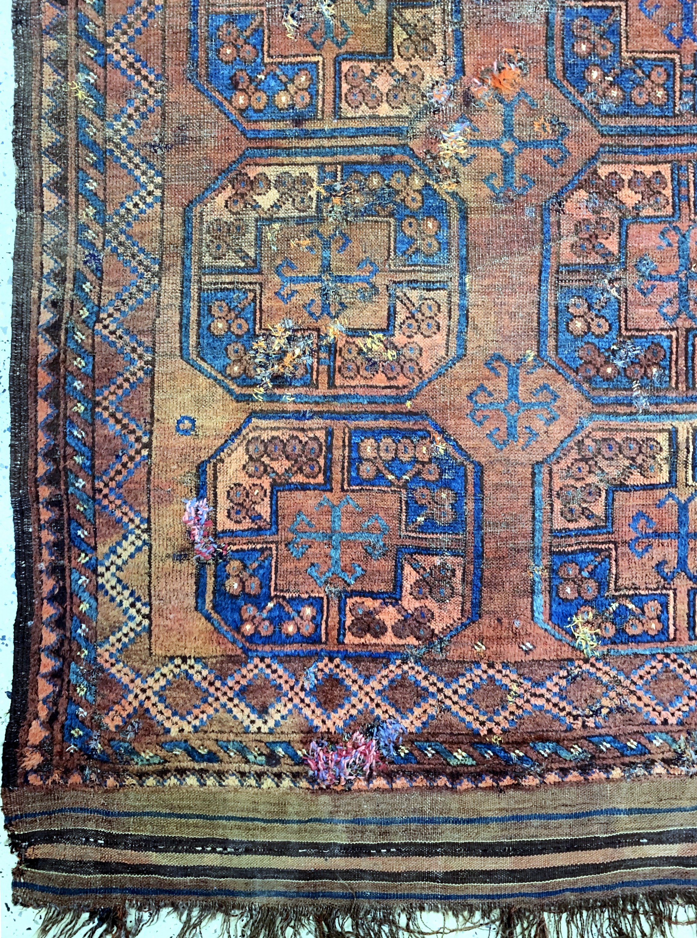 Detail b: Ersari antik, Turkmenistan, 19.Jhd, Wolle auf Wolle, ca. 293 x 190 cm, EHZ: 4