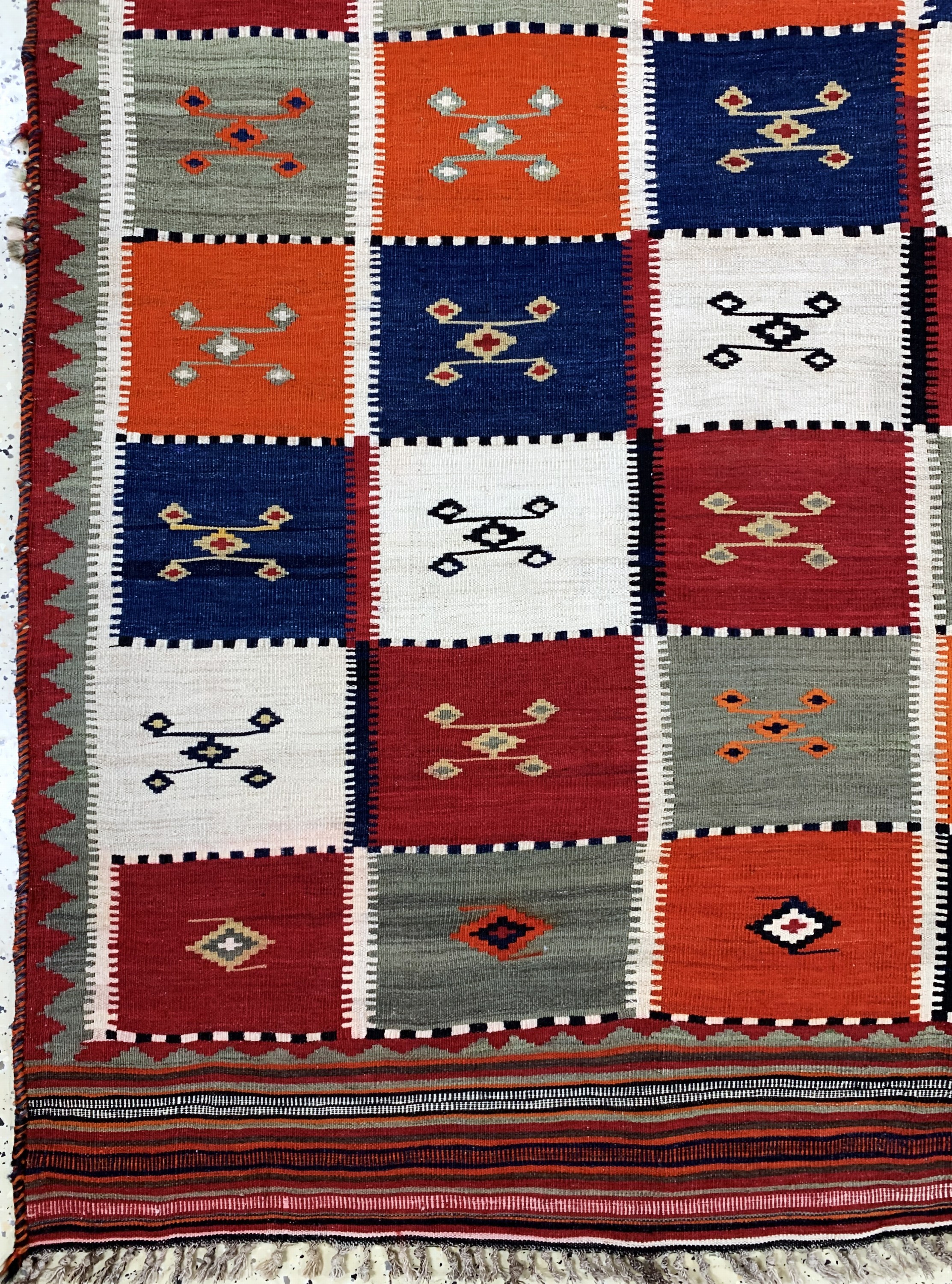 Detail b: Ghaschgai Kelim antik, Persien, um 1900, Wolle auf Wolle, ca. 265 x 178 cm, EHZ: 2