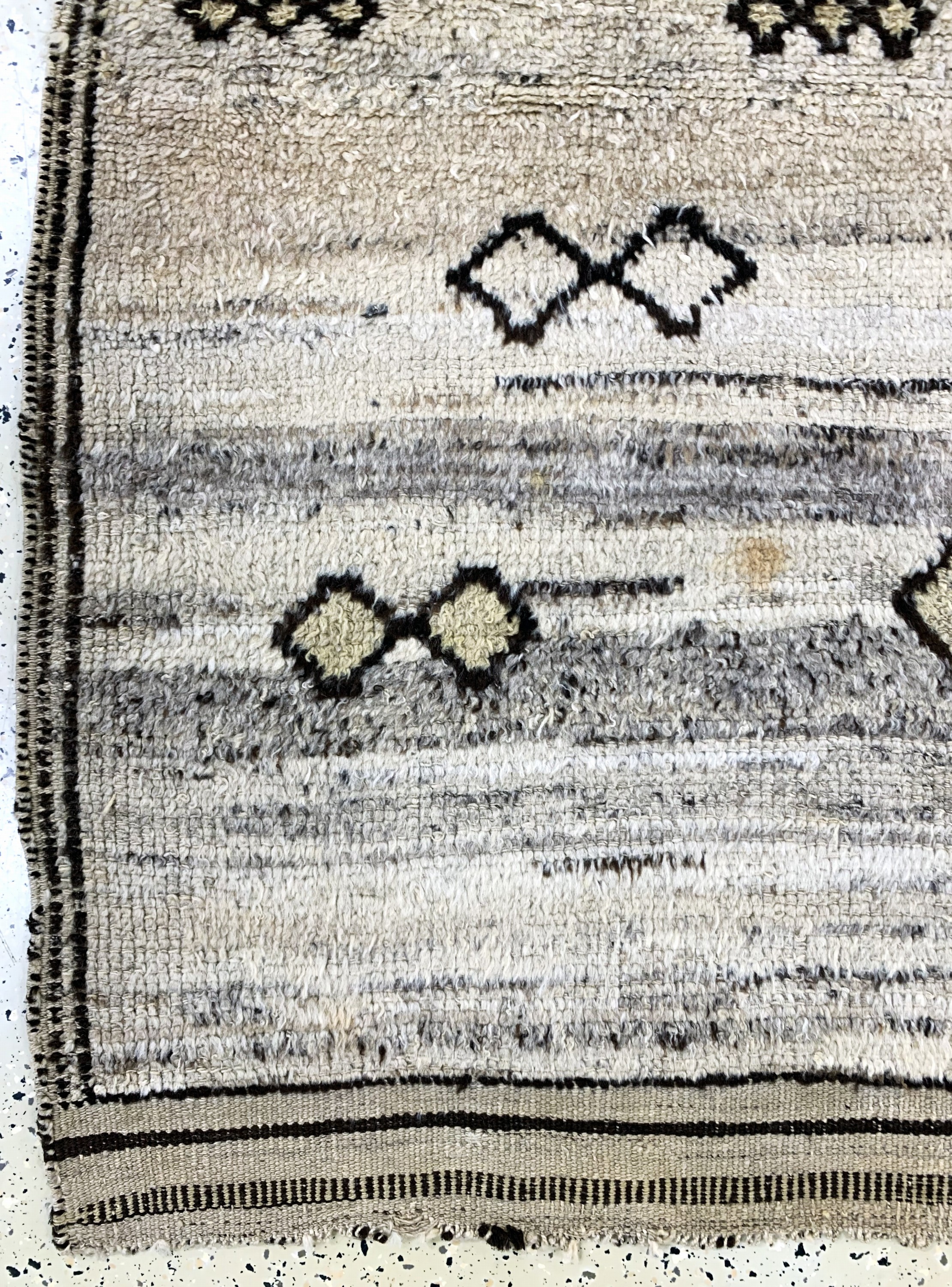 Detail b: Louri Gabbeh antik, Persien, 19.Jhd, Wolle auf Wolle, ca. 189 x 137 cm, EHZ: 4