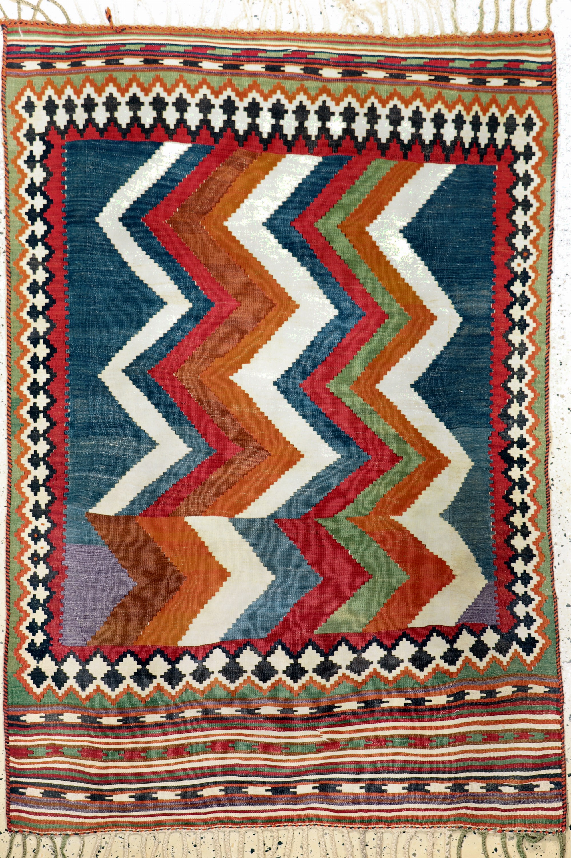 Ghaschgai Kelim, Persien, Anfang 20.Jhd, Wolle auf Wolle, ca. 193 x 135 cm, EHZ: 1-2