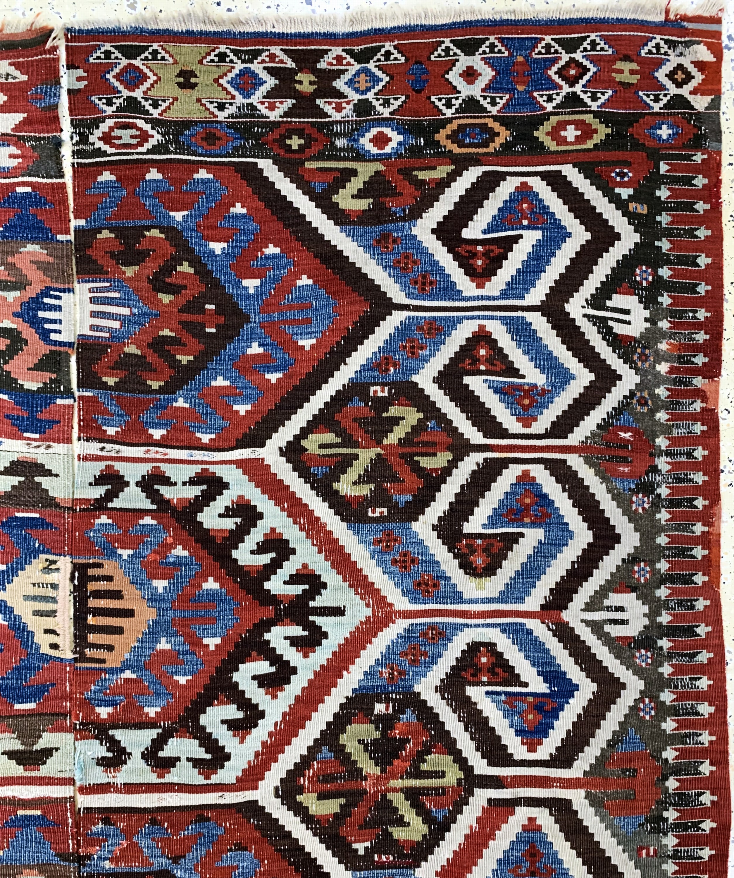 Detail e: Karaman Kelim antik, Türkei, 19.Jhd, Wolle auf Wolle, ca. 320 x 183 cm, EHZ: 3(2 getrennte Bahnen)