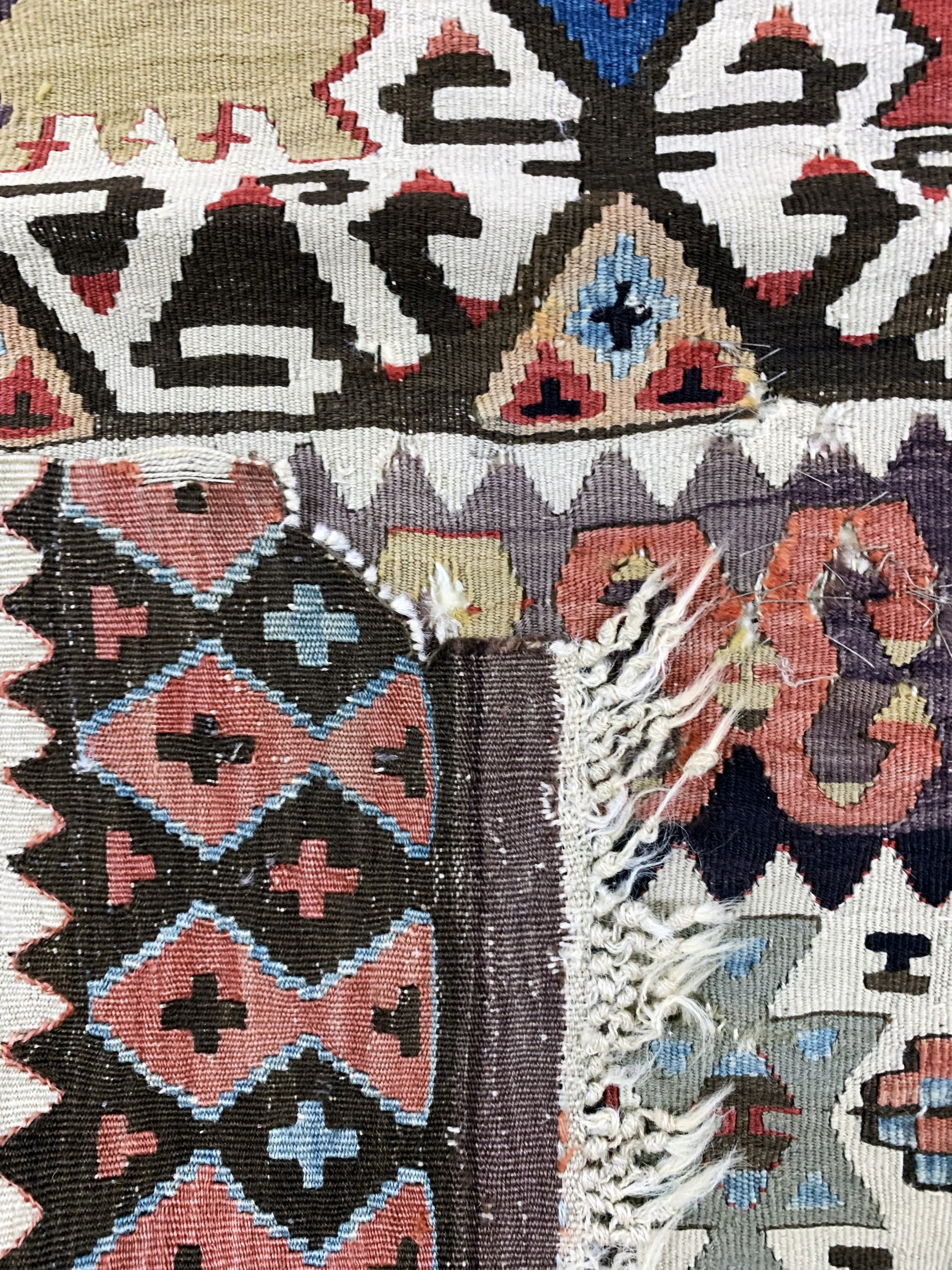Detail e: Konya Kelim antik, Türkei, 19.Jhd, Wolle auf Wolle, ca. 407 x 77 cm, EHZ: 4