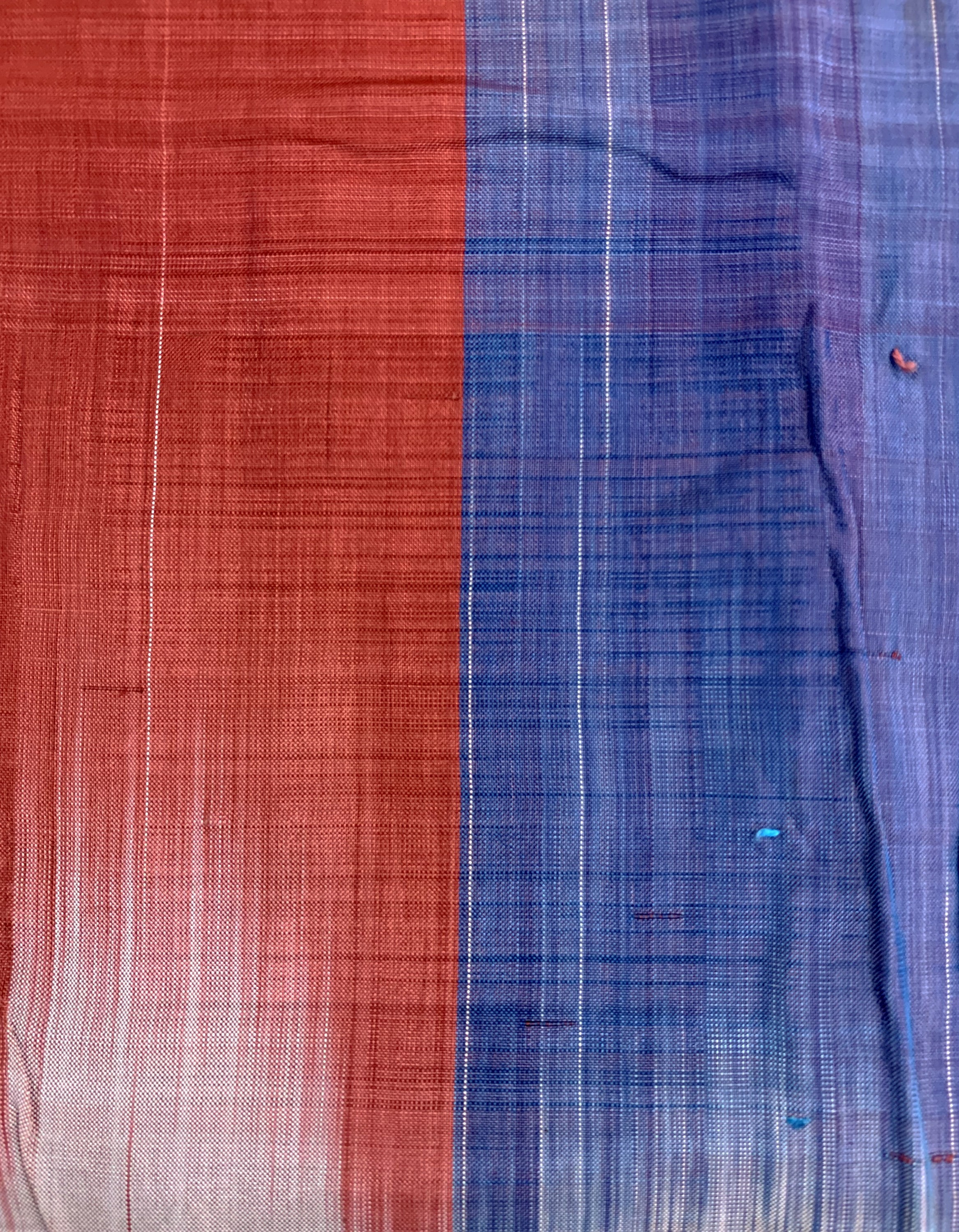 Detail e: Antike"Ikat"Robe, Uzbekistan, um 1900, Seide, Männergrösse, EHZ: 3, (mehrere kleine Löcher)
