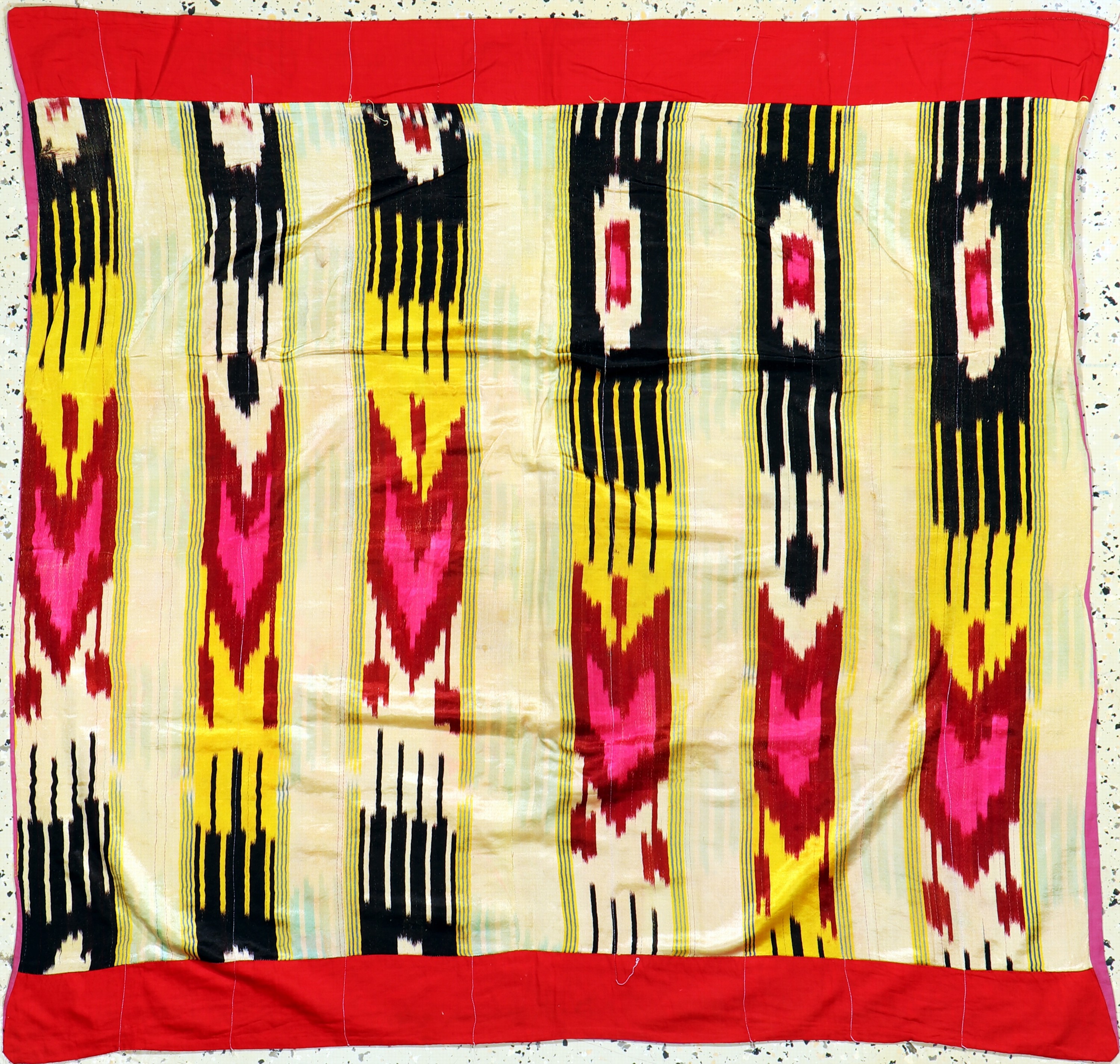 Antike"Ikat"Tuch, Uzbekistan, um 1900, Seide, ca. 105 x 105 cm, EHZ: 2-3