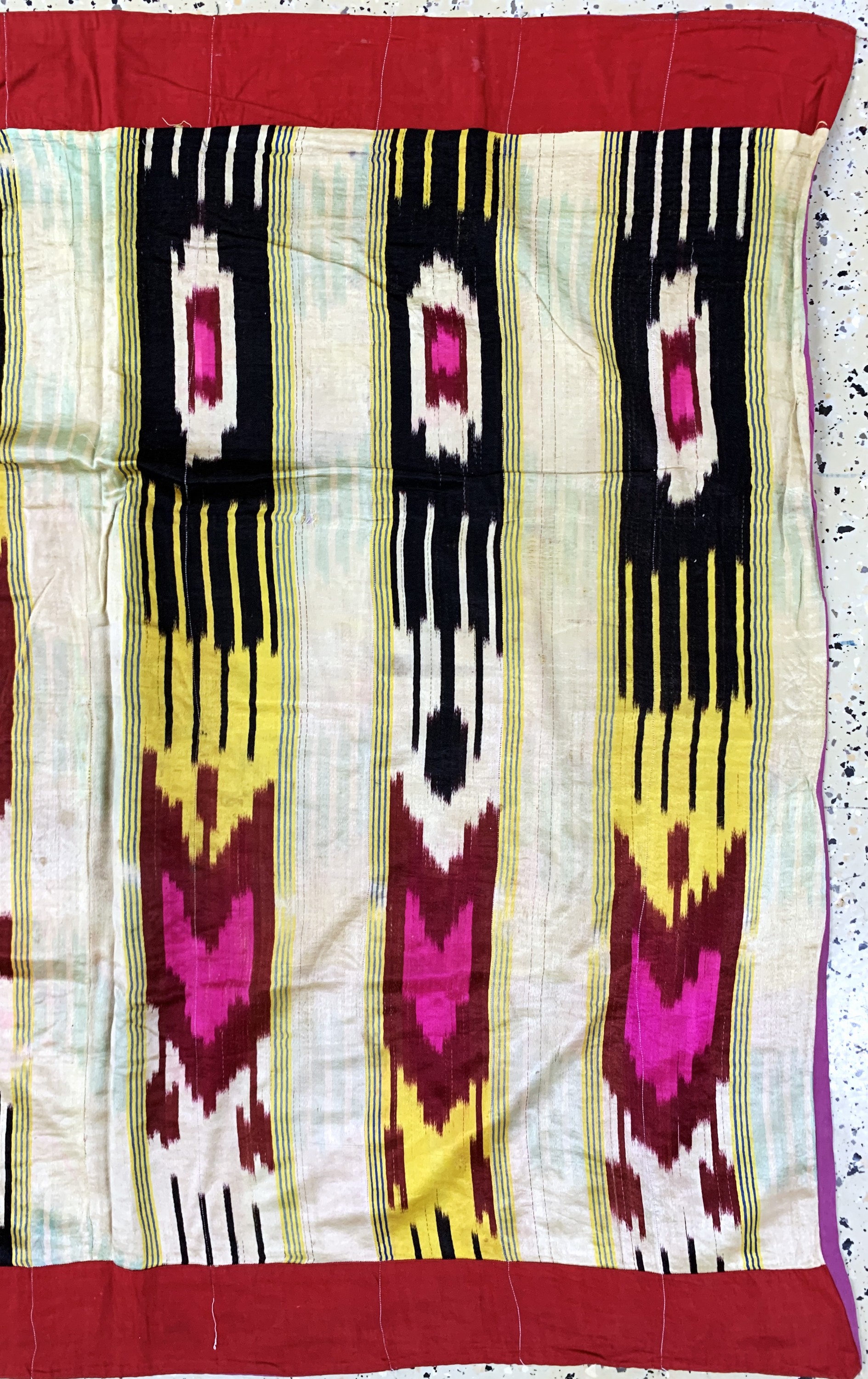 Detail a: Antike"Ikat"Tuch, Uzbekistan, um 1900, Seide, ca. 105 x 105 cm, EHZ: 2-3