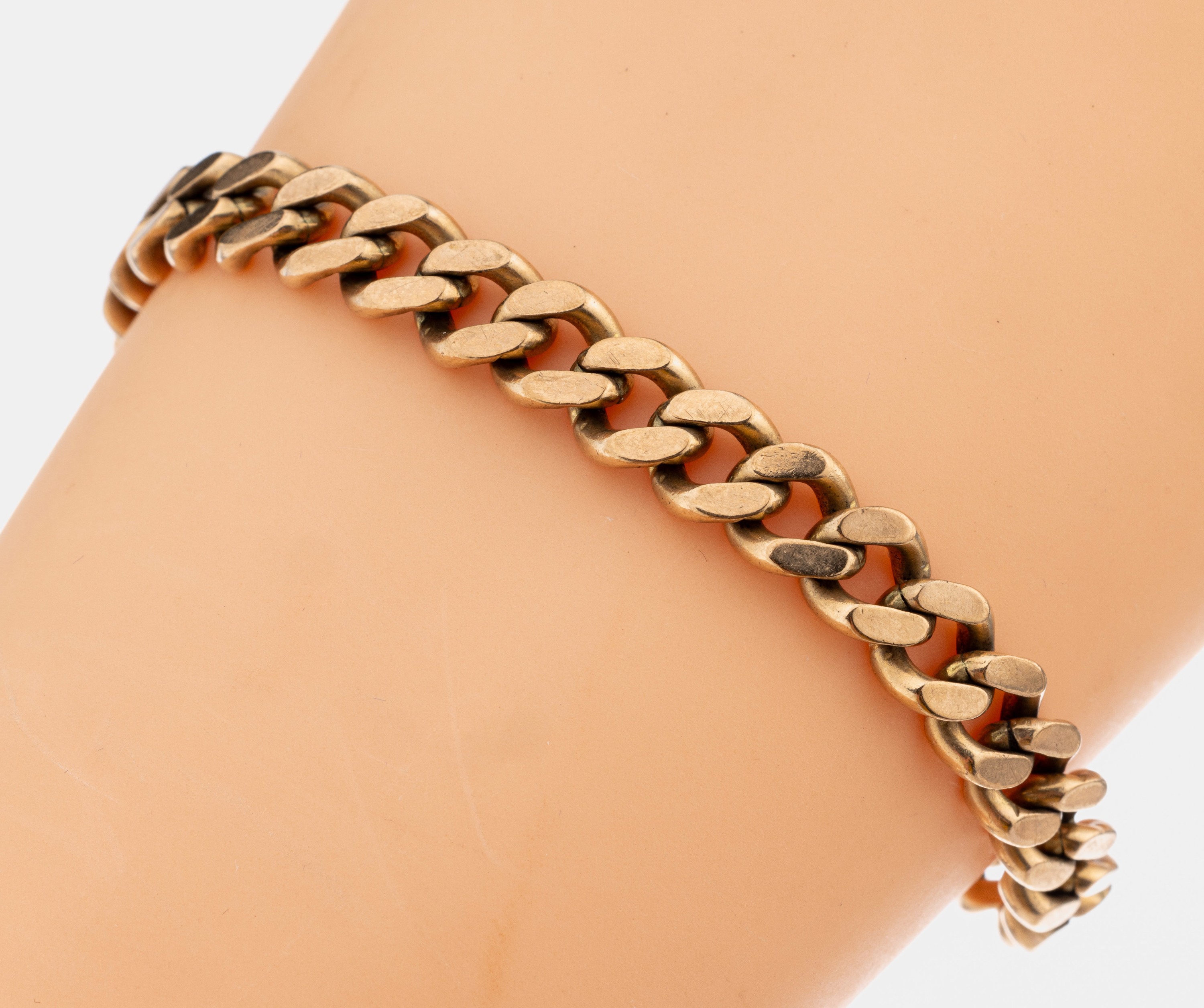 8 kt Gold Armband, RG 333/000, L. ca. 20.5 cm, Kastenschloss mit 2 Sicherheitsachten, ca.23.9 g, Schließe sollte geprüft werden