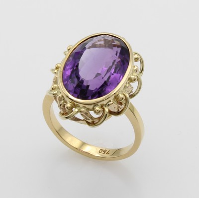 Image 26862067 - Ring mit Amethyst, GG 750/000, ovaler Amethyst ca. 17x12 mm, RW ca. 55 Schätzpreis: ...