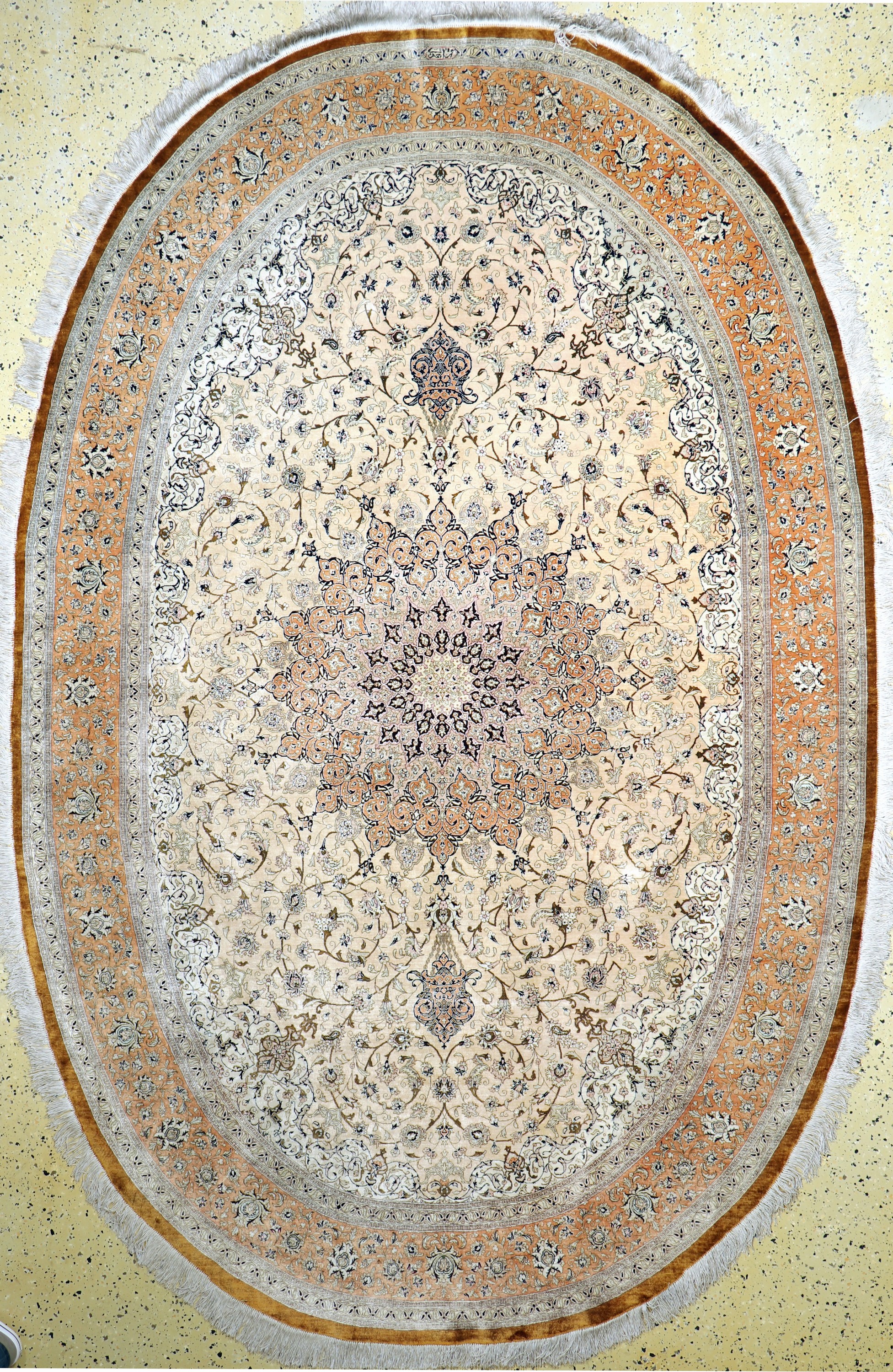 Ghom Seide fein Persien, signiert(Ahmadi), Ende 20.Jhd, reine Naturseide, ca. 303 x 198 cm, ca. 1,0 Mio. Kn/qm, EHZ: 1-2