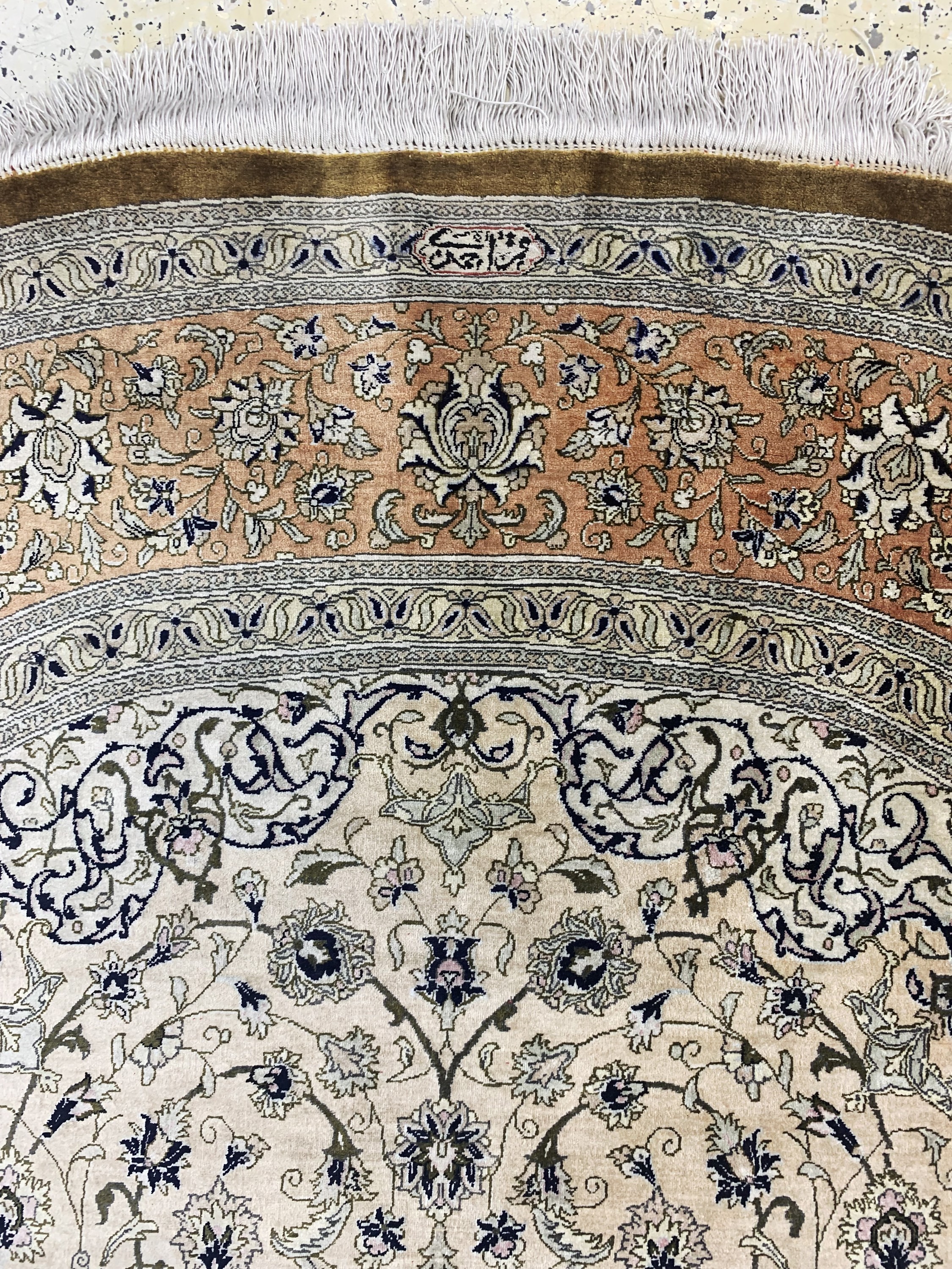 Detail f: Ghom Seide fein Persien, signiert(Ahmadi), Ende 20.Jhd, reine Naturseide, ca. 303 x 198 cm, ca. 1,0 Mio. Kn/qm, EHZ: 1-2