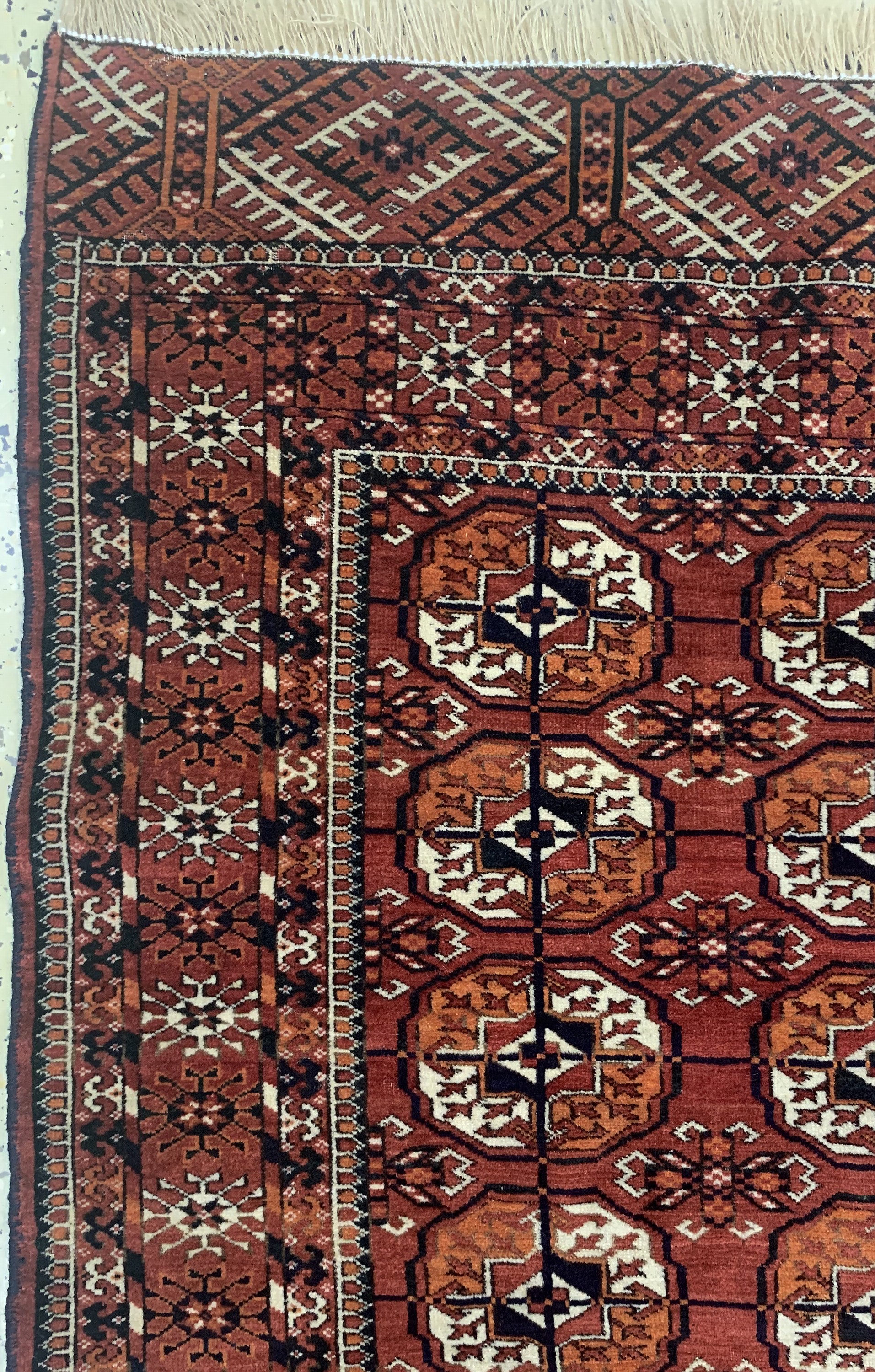 Detail c: Tekke Herdteppich, Turkmenistan, um 1900, Wolle auf Wolle, ca. 163 x 119 cm, EHZ: 2-3