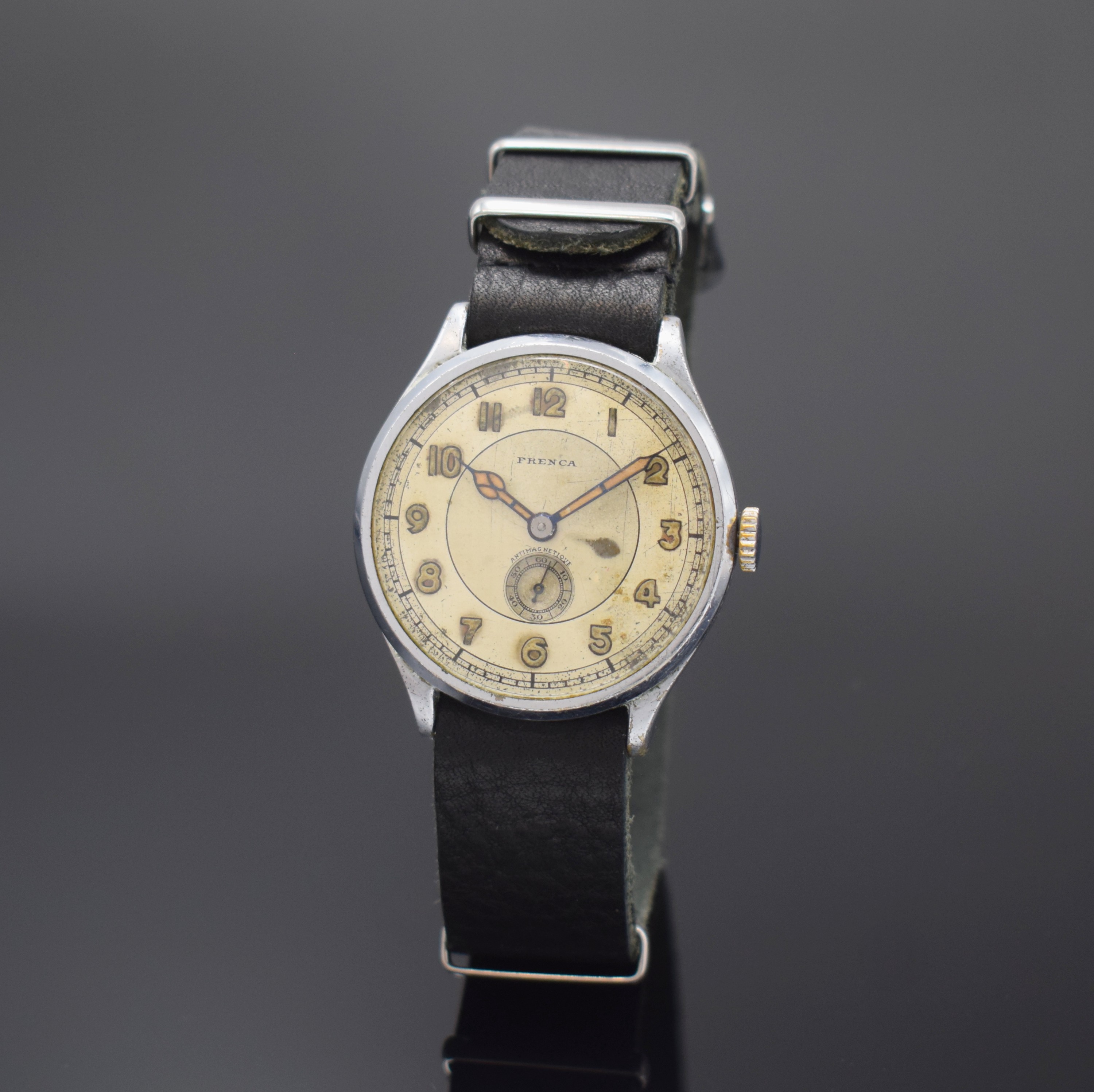 FRENCA Antimagnetique seltene, große Armbanduhr, Schweiz/Deutschland um 1940, verchromtes Gehäuse altersbed. ber., Edelstahlboden aufgedr., silb. ...