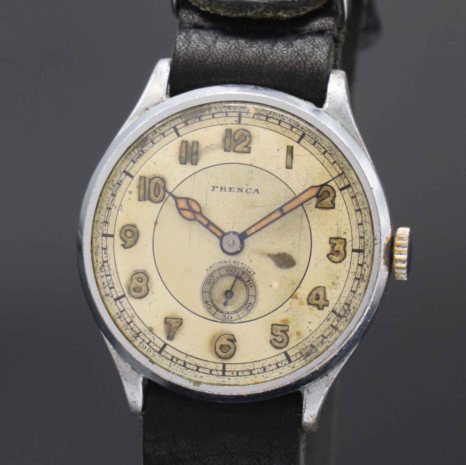Detail a: FRENCA Antimagnetique seltene, große Armbanduhr, Schweiz/Deutschland um 1940, verchromtes Gehäuse altersbed. ber., Edelstahlboden aufgedr., silb. ...