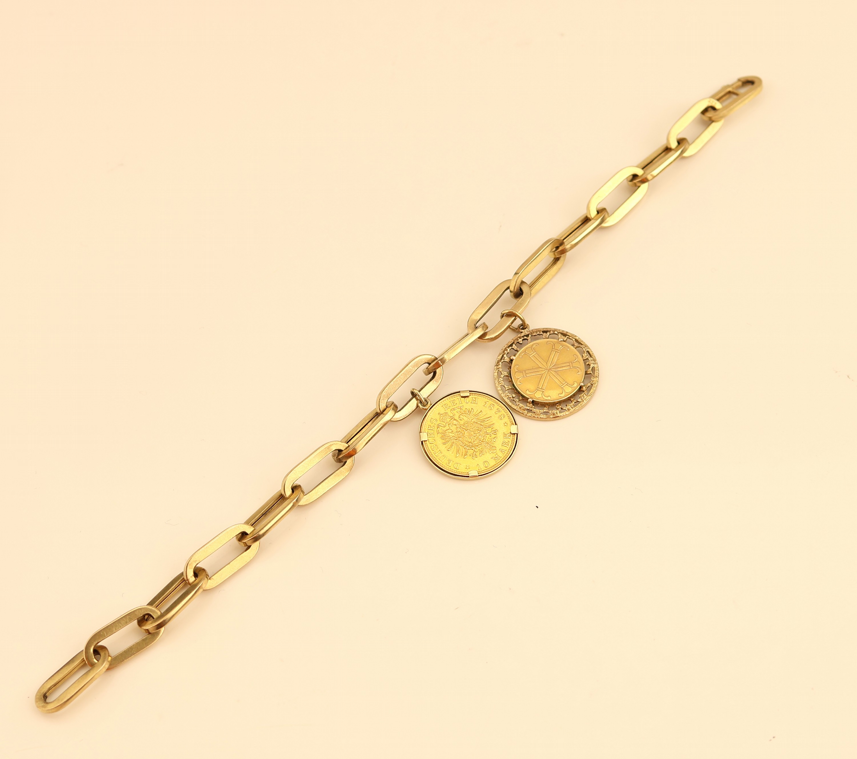 Detail a: 8 kt Gold Armband mit Münzanhänger, 10 MarkDeutsches Reich 1878, Ludwig II. König von Bayern und Nofretete Regina, ca. 16.5 g, L. ca. 21 cm