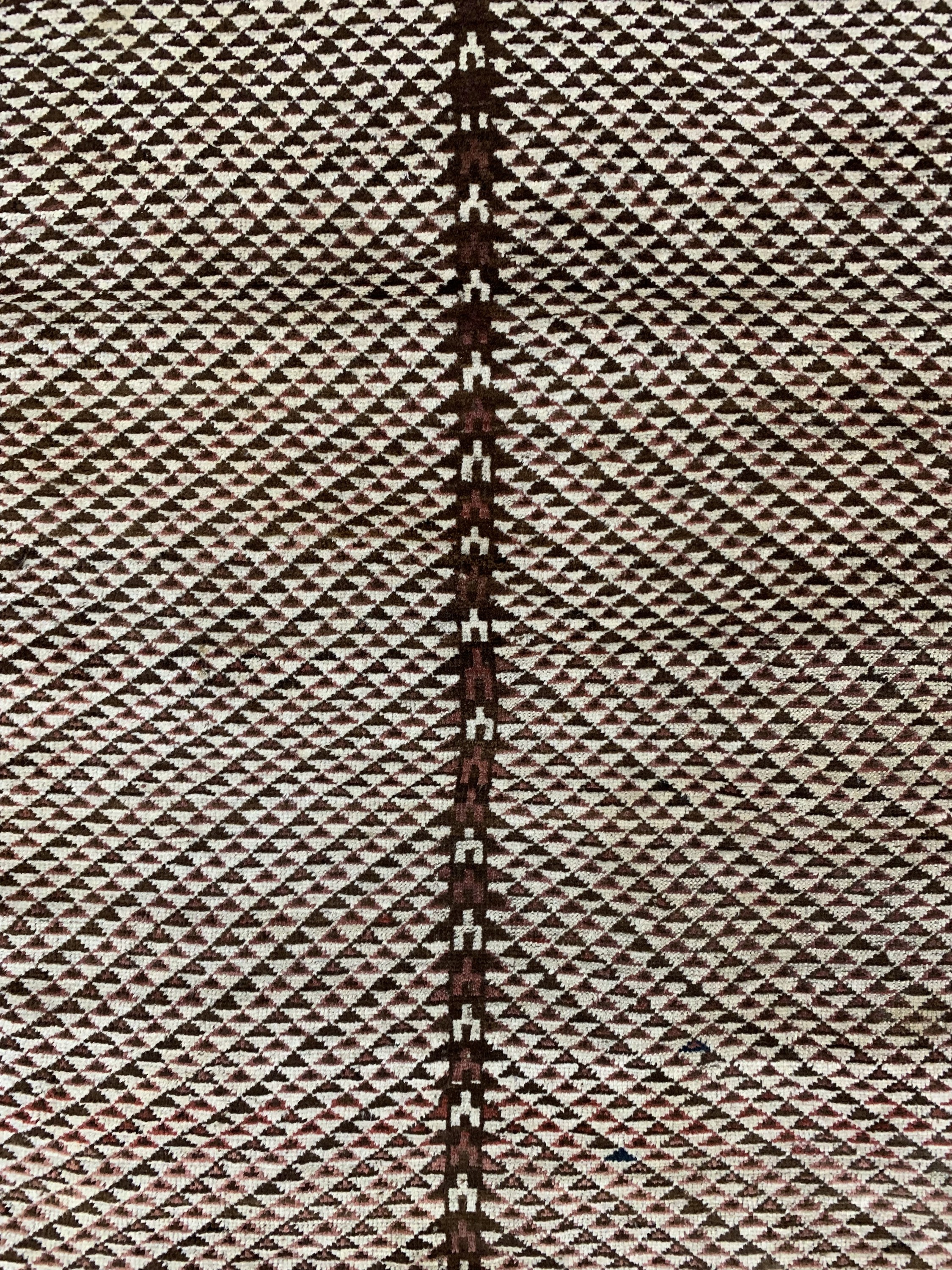 Detail b: Ersari"Gebetsteppich", Afghanistan, Anfang 20.Jhd, Wolle auf Wolle, ca. 170 x 113 cm, Mottenfraß, EHZ: 3