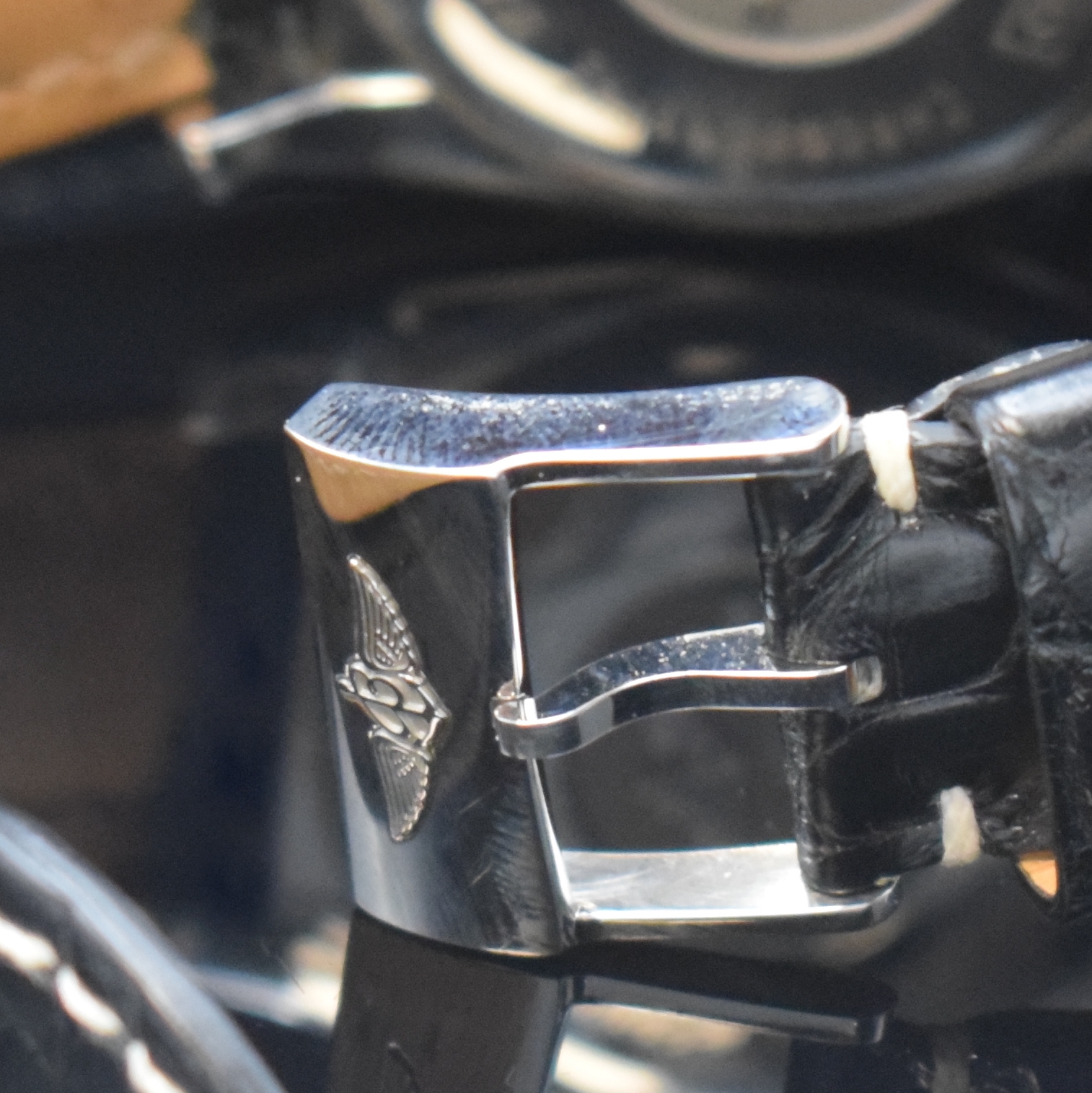 Detail b: BREITLING Armbandchronograph Chronomat 44 Referenz CB0110, Automatik, Chronometer in Edelstahl/Rotgold kombiniert inkl. orig. Lederband m. orig. ...
