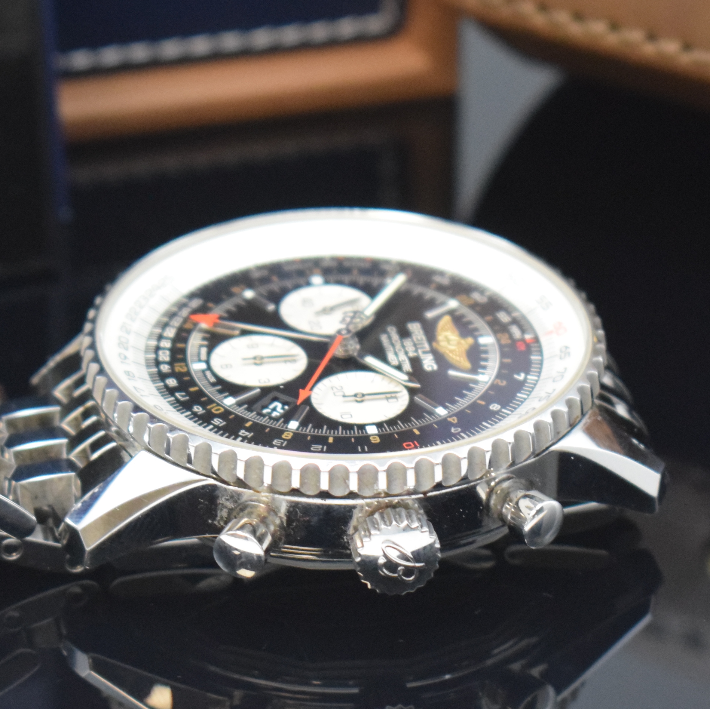 Detail c: BREITLING Armbandchronograph Navitimer GMT Referenz AB0441, Automatik, Chronometer in Edelstahl inkl. orig. Gliederband m. Faltschl., zus. orig. ...