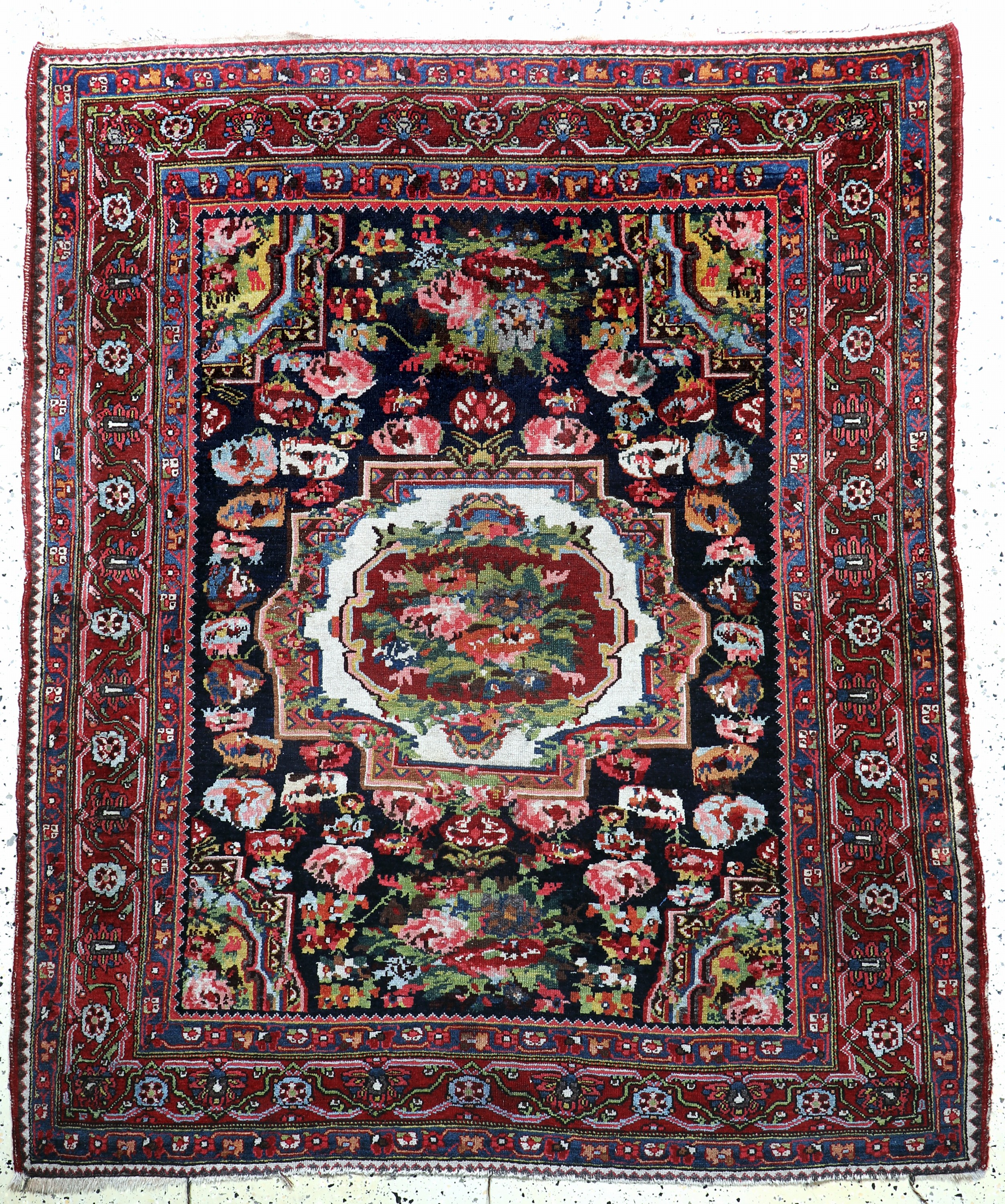 Bachtiar"Golfarang", Persien, Anfang 20.Jhd, Wolle auf Baumwolle, ca. 190 x 160 cm,EHZ: 3