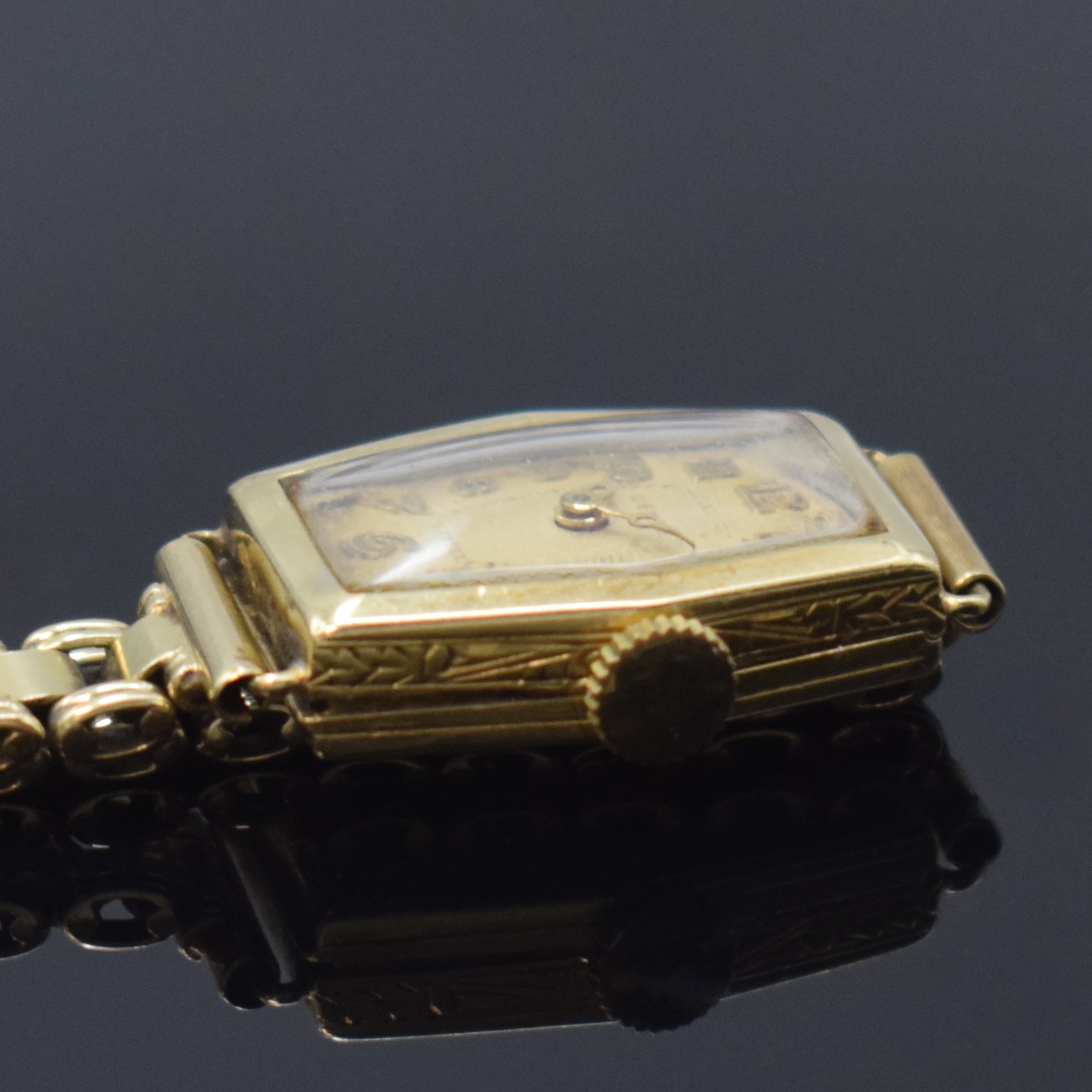Detail c: WEMPE Damenarmbanduhr in GG 585/000, Schweiz um 1930, Handaufzug, Scharniergeh. m. Drahtanstößen, Armband m. Kastenschl., Sicherheitsacht und ...