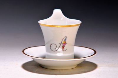 Image 26863404 - Tasse mit Untertasse, KPM, um 1810/20, mit Buchstabenmonogramm A, feine Bemalung, ...