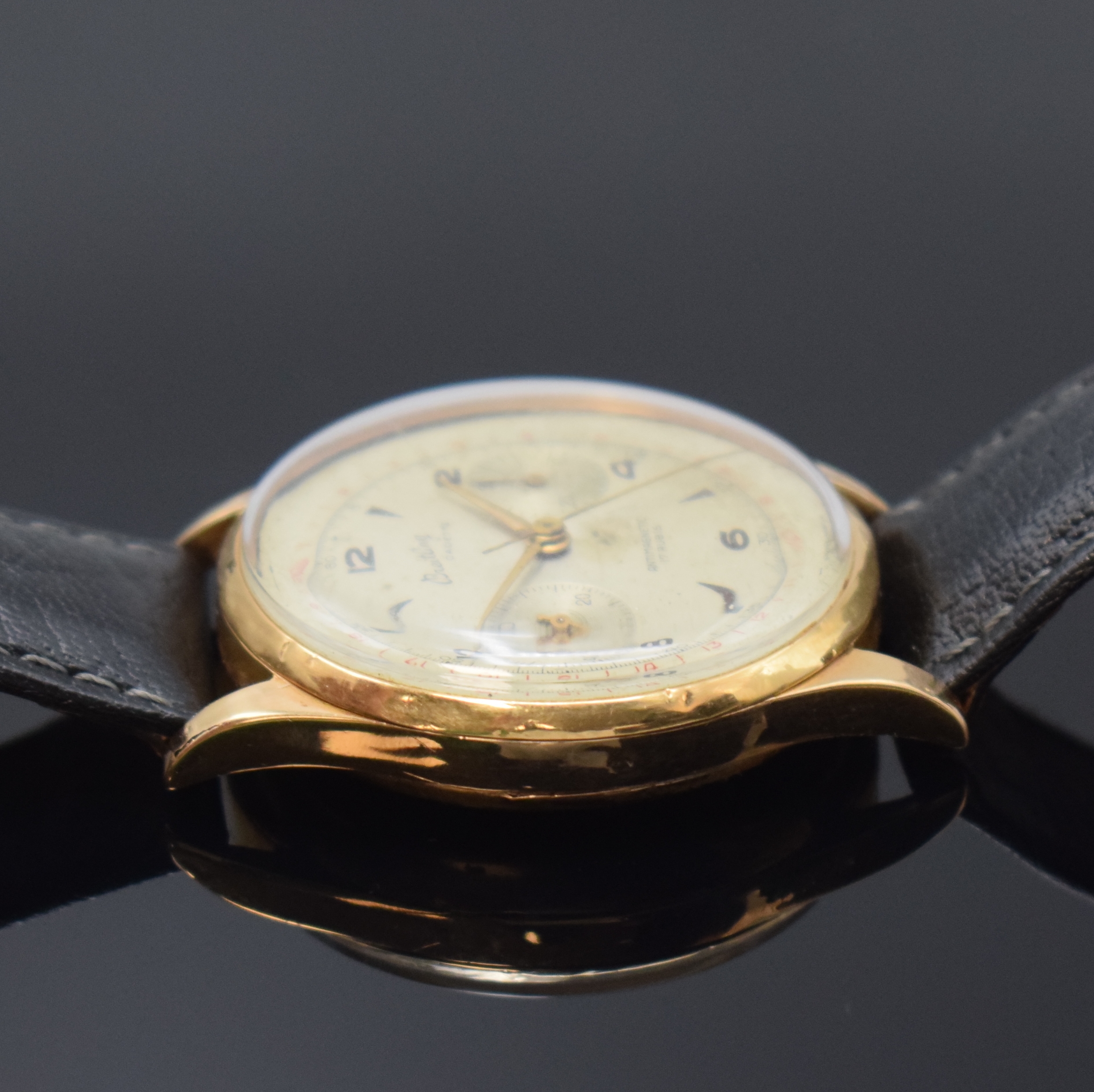 Detail c: BREITLING Armbandchronograph Cadette in RG 750/000, Handaufzug, Schweiz um 1965, 3- teil. Geh. altersbed. dell., verg. Cuvette zur Armierung, Boden ...