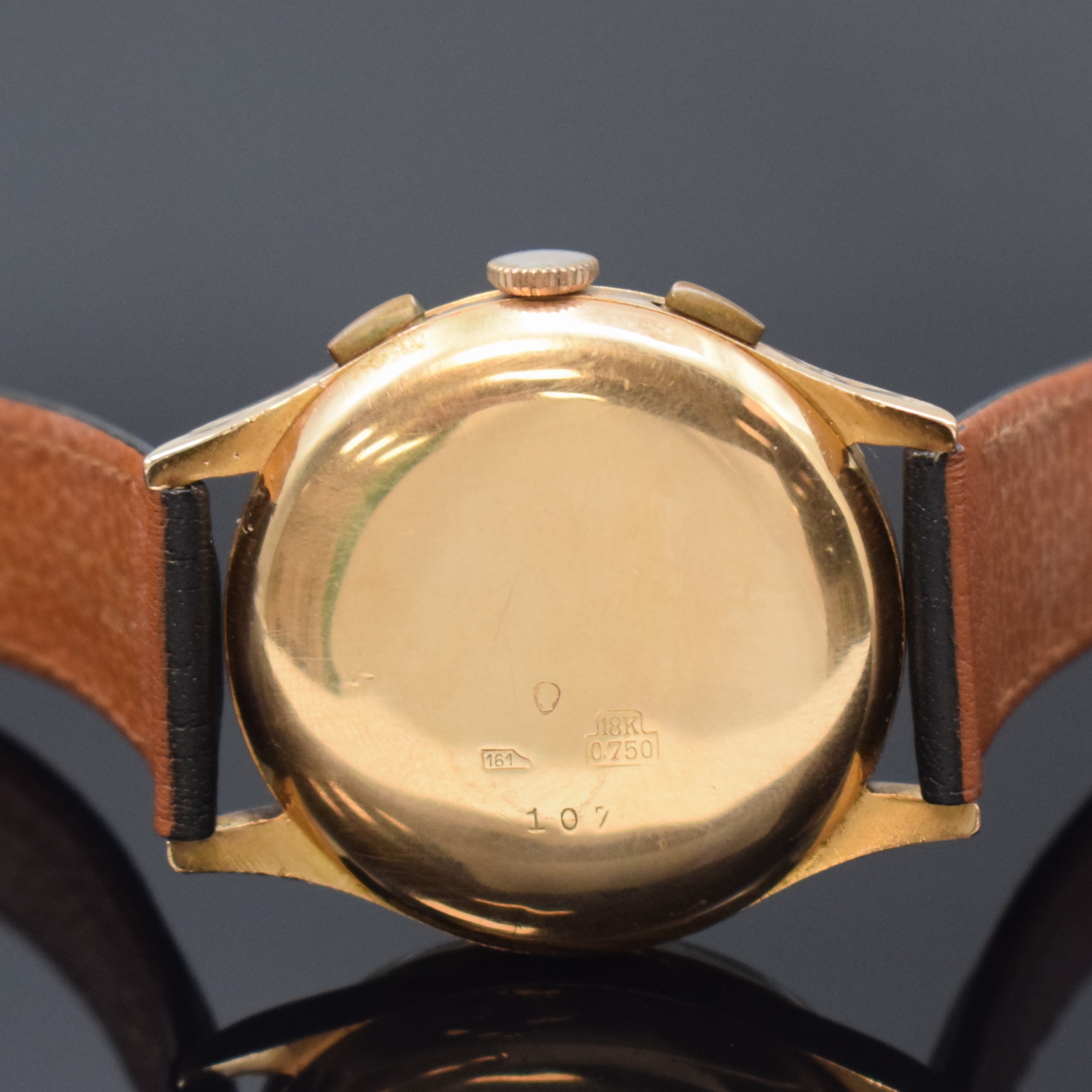 Detail d: BREITLING Armbandchronograph Cadette in RG 750/000, Handaufzug, Schweiz um 1965, 3- teil. Geh. altersbed. dell., verg. Cuvette zur Armierung, Boden ...