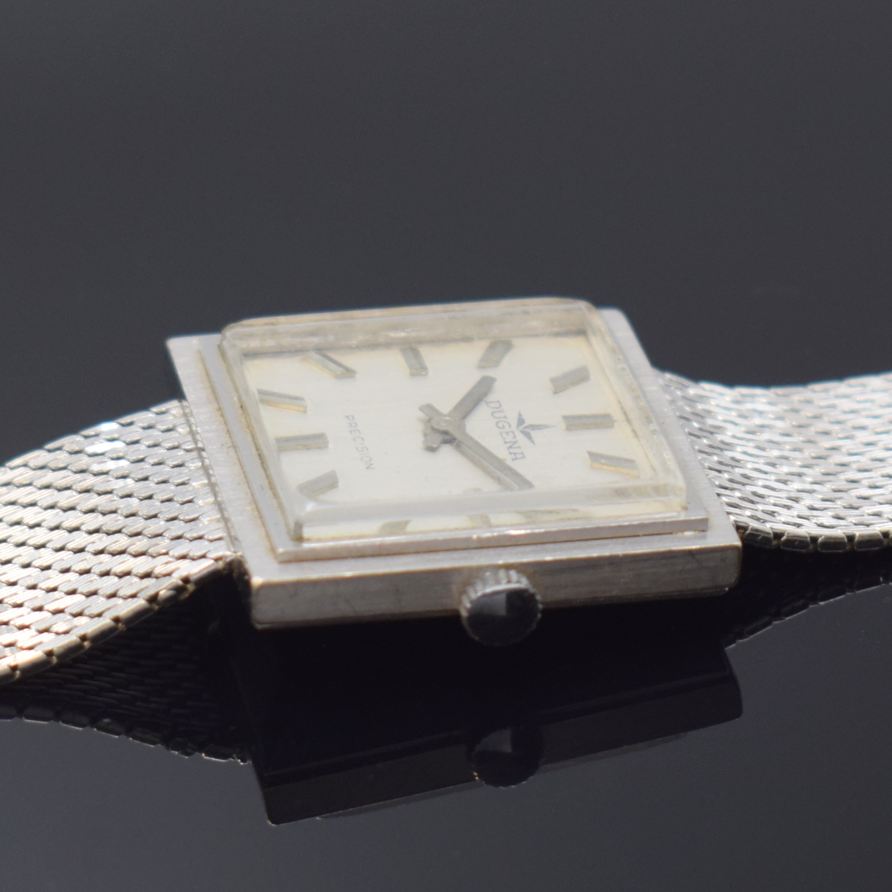 Detail c: DUGENA Precision Herrenarmbanduhr in WG 750/000, Handaufzug, Deutschland/Schweiz um 1960, 2-tlg. Geh., Boden aufgedr., silb. Zifferbl. m. aufgel. ...
