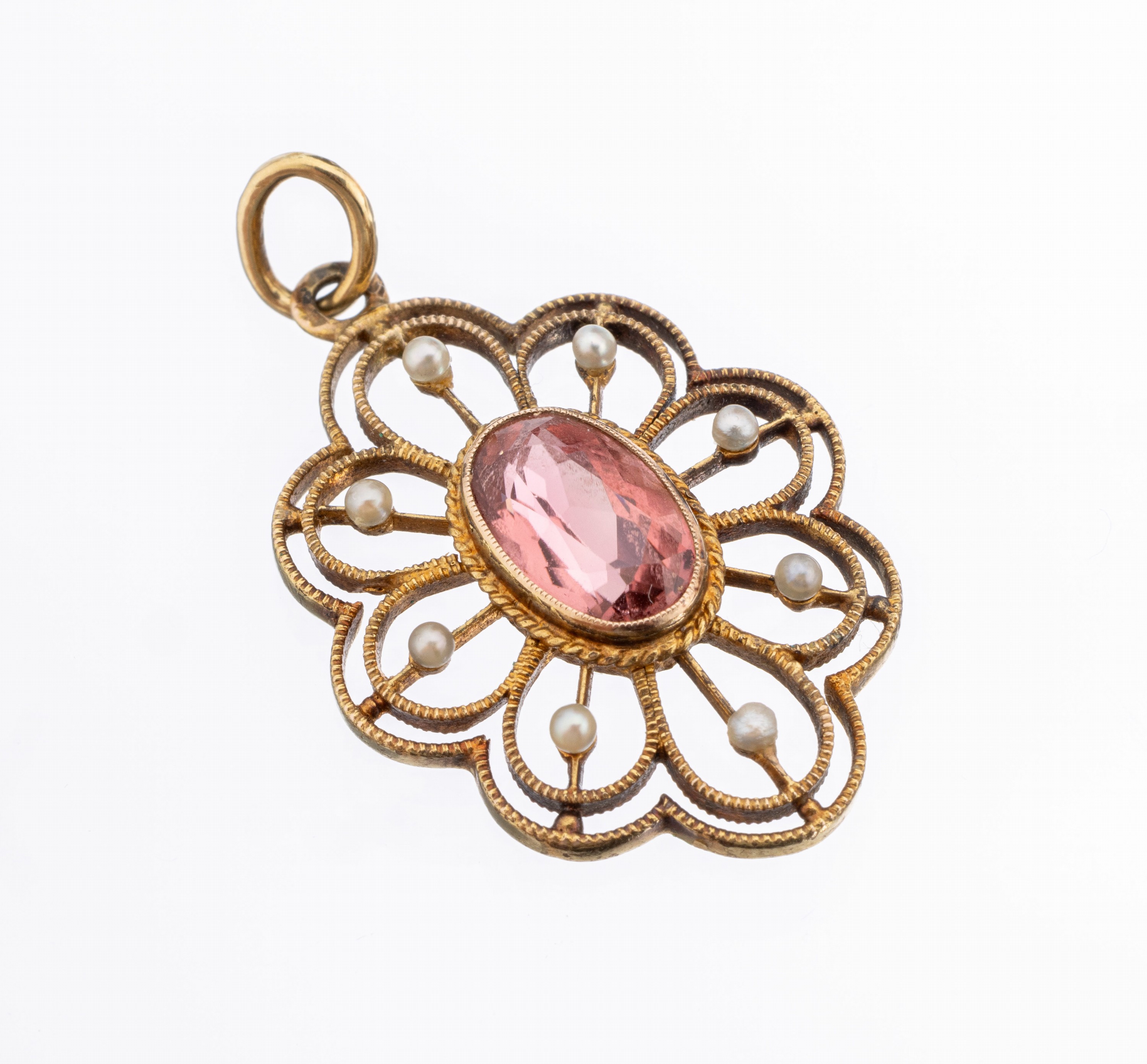 14 kt Gold Jugendstil Turmalin-Anhänger, GG 585/000, um 1900, ovalfacett. rosefarb. Turmalin ca. 1.0 ct, kl. Orientperlen, L. ca. 3.5 cm