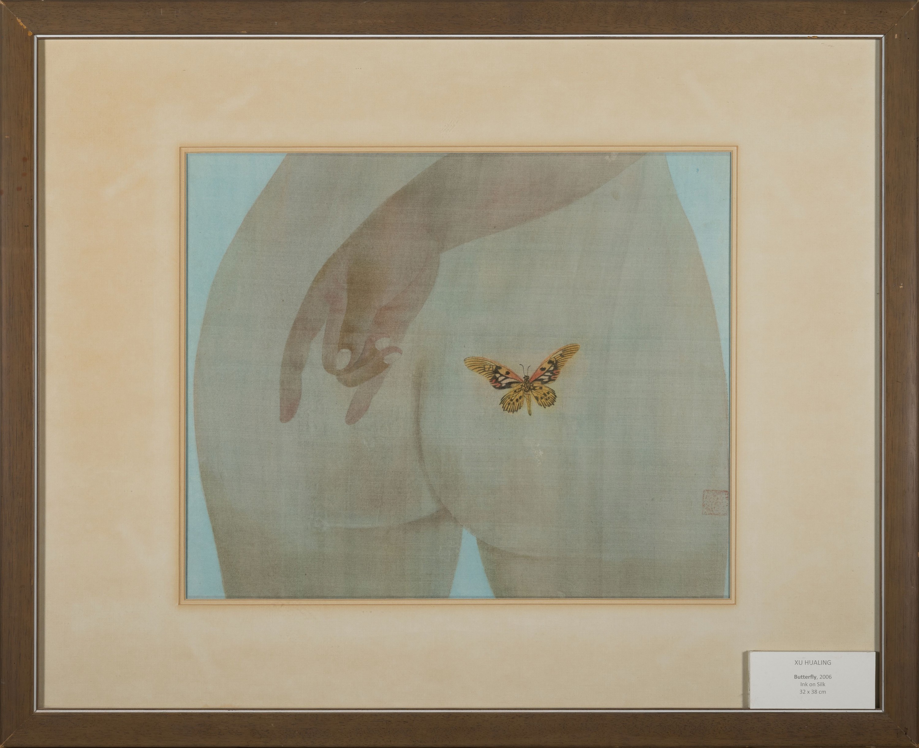 Detail k: Xu Hualing,geb. 1975, "Butterly", Aquarell und Tusche auf Seide, Frauenakt mit Schmetterling, ca. 32 x 38 cm, unter Glas, Rahmen