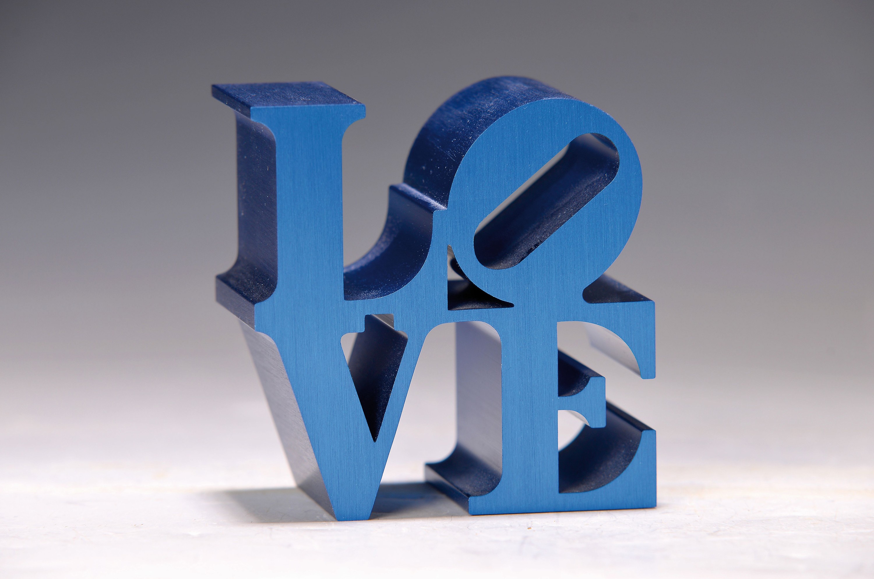 Detail k: Robert Indiana, Aluminiumskulptur, verkleinertes Modell nach dem Monumetalwerk aus Stahl, Hrs. IMA Inidanopolis Mueum of Art,2012, ca. 8 x 7 x 4 cm, ...