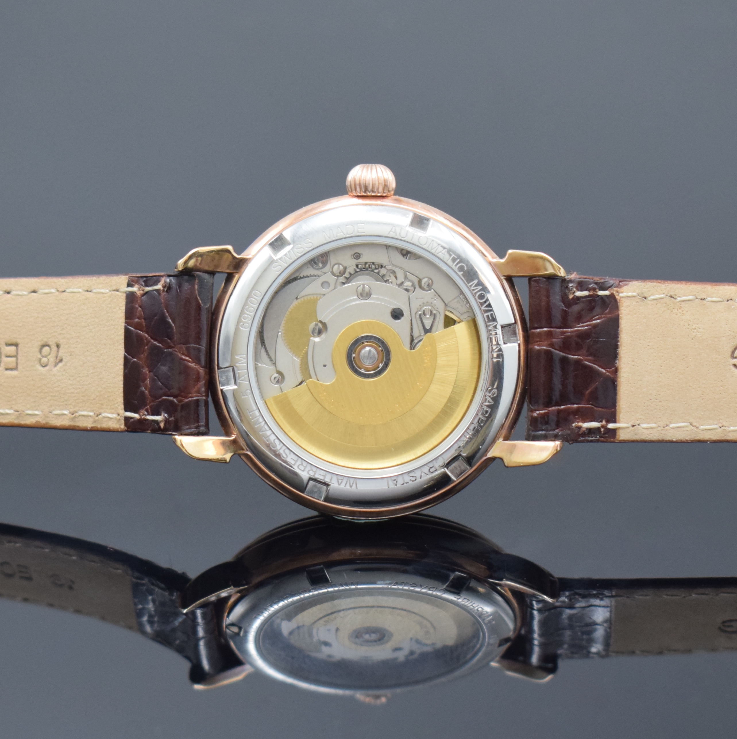 Detail d: KOLLER vergoldete Armbanduhr Referenz 69600,Schweiz akt. Produktion, Automatik, verg., beids. vergl. Geh., weißes Zifferblatt, gold. Std.-Ind. u. ...