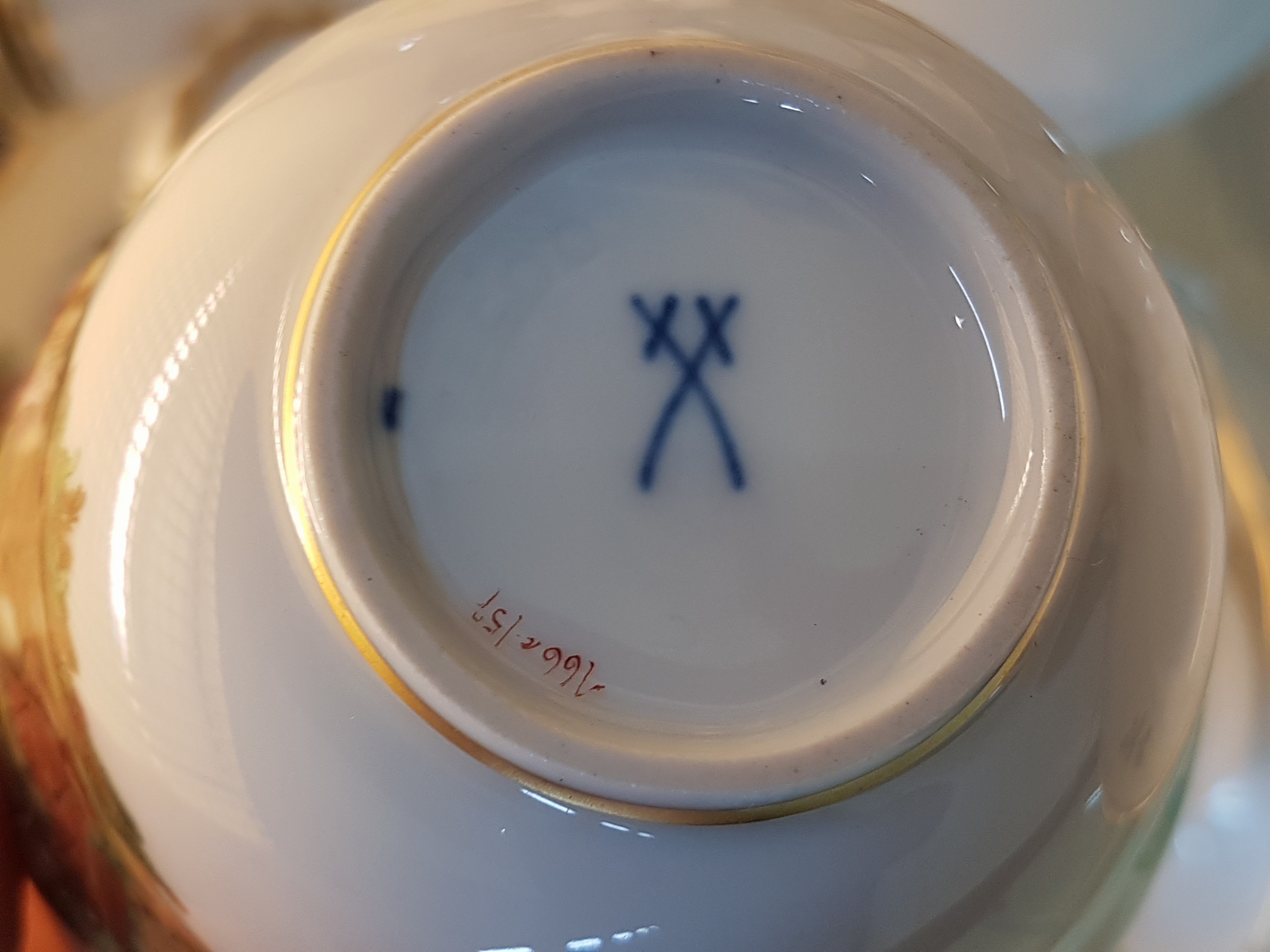 Detail m: Großes Kaffeeservice für 12 Personen, Meissen, Jagdszenen nach Ridinger in lupenfeiner Malerei, 2. Hälfte 20. Jh., 1. Wahl, Dekornummer 278028, ...