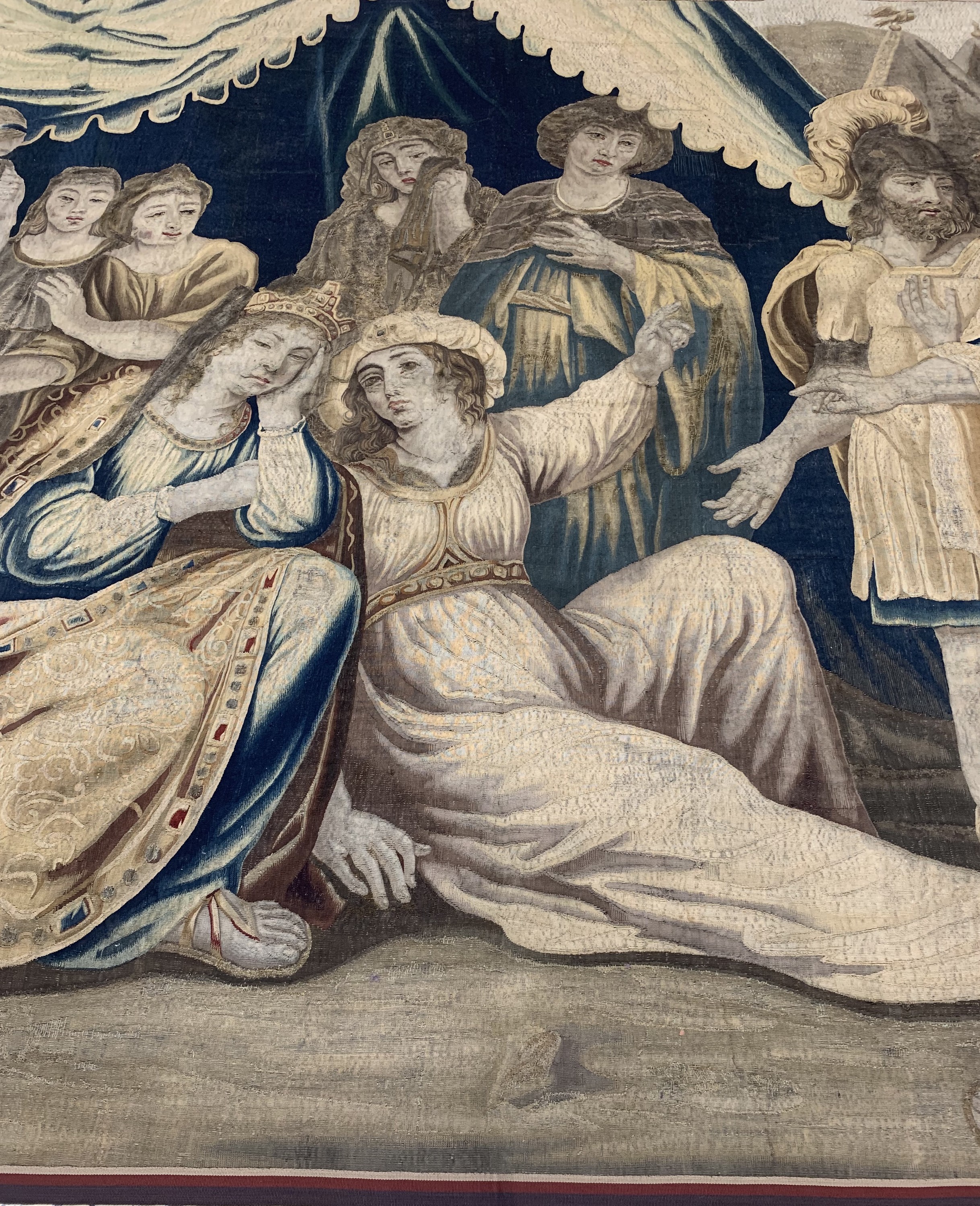 Detail h: Brüsseler"Tapisserie"antik, Flandern, 17.Jhd, Wolle mit Seide, ca. 270 x 255 cm, EHZ: 2(mehrere alte restaurierungen). (Geschichte aus ...