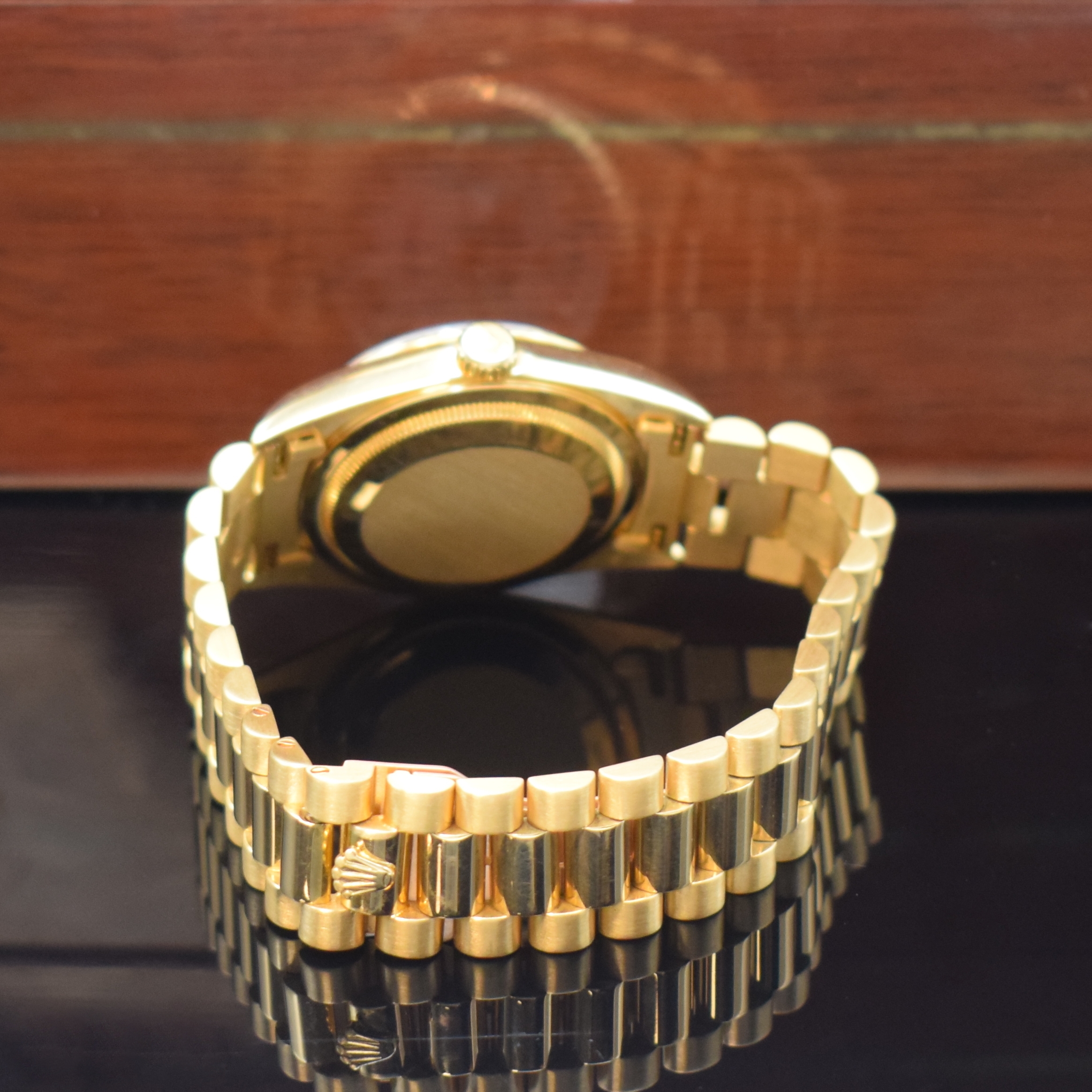 Detail b: ROLEX Herrenarmbanduhr Oyster Perpetual Day- Date Referenz 18238, Automatik, A-Serie, Chronometer der Superlative in GG 750/000 inkl. Präsidentband ...