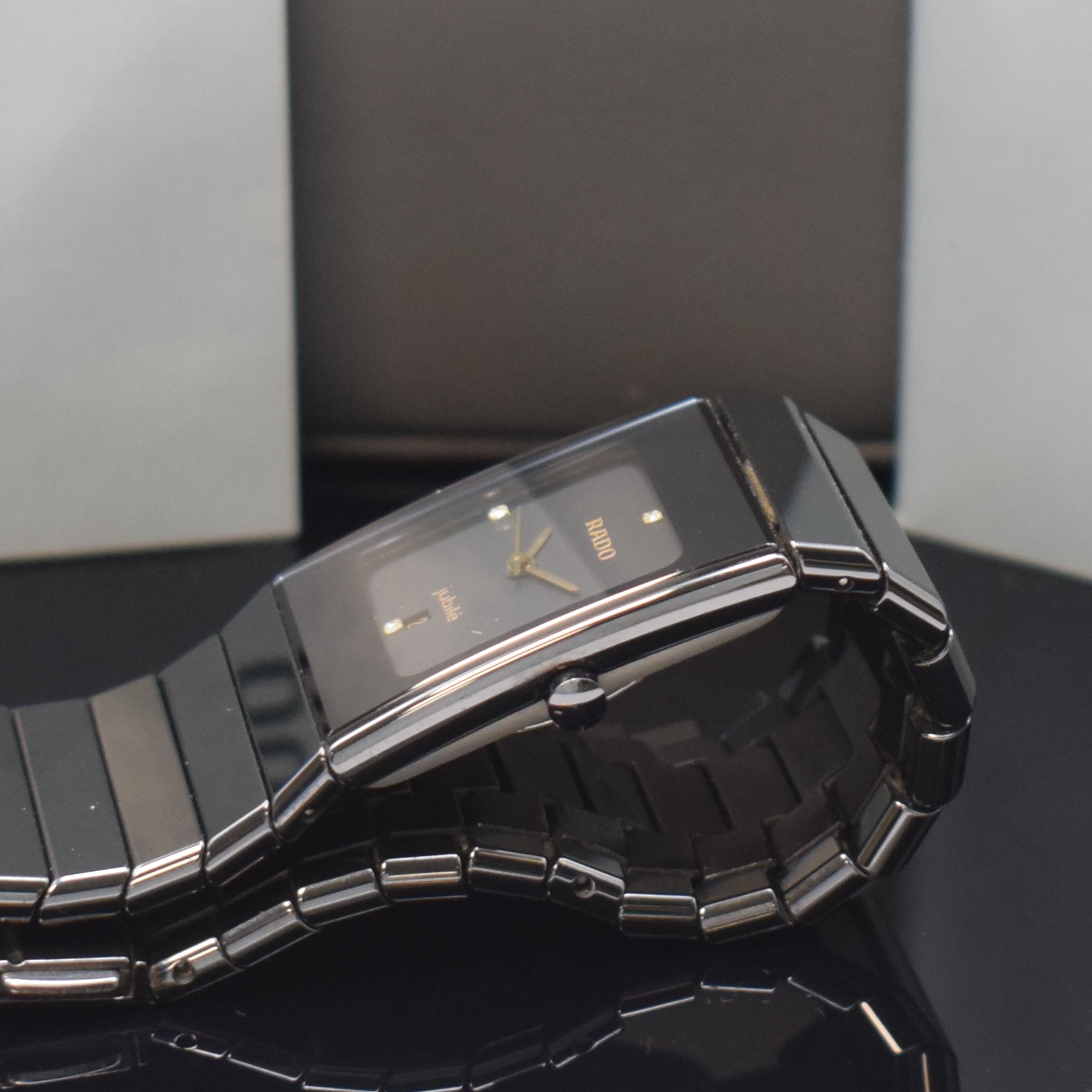 Detail c: RADO Jubilé Armbanduhr Serie Diastar Referenz 111.0348.3, quarz, kratzfestes Keramikgeh. inkl. Keramik-Gliederband m. dopp. Faltschl., Boden ...
