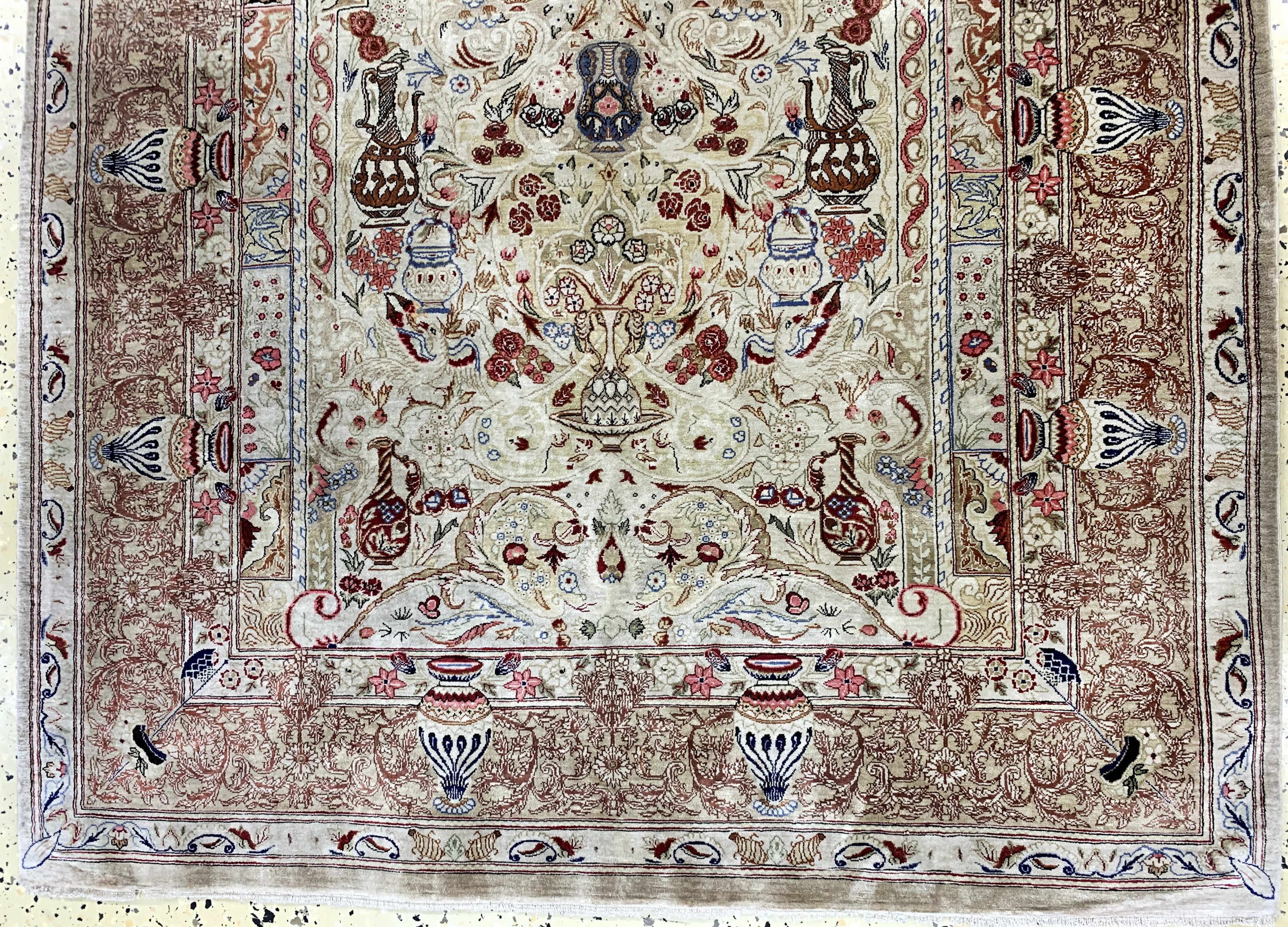 Detail b: Ghom Seide fein signiert, Persien, Ende 20.Jhd, reine Naturseide, ca. 153 x 103 cm, ca. 1,0 Mio. Kn/qm, EHZ: 2