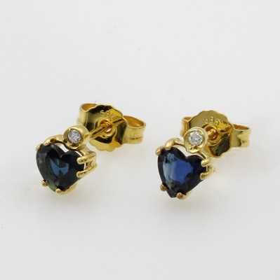 Image 26867047 - Paar Ohrstecker mit Saphiren und Diamanten, GG 585/000, 2 Saphirherzen zus. ca. 0.9 ct, ...