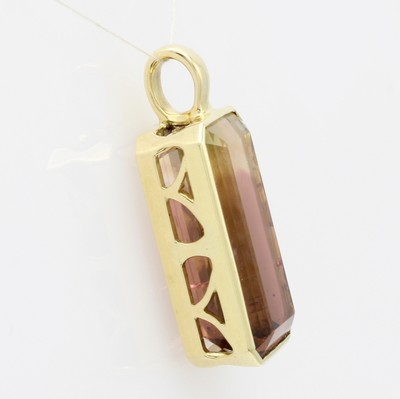 26867126a - Anhänger mit Turmalin, GG 585/000, brauner Turmalin im l. Farbverlauf ca. 26.6 ct ...