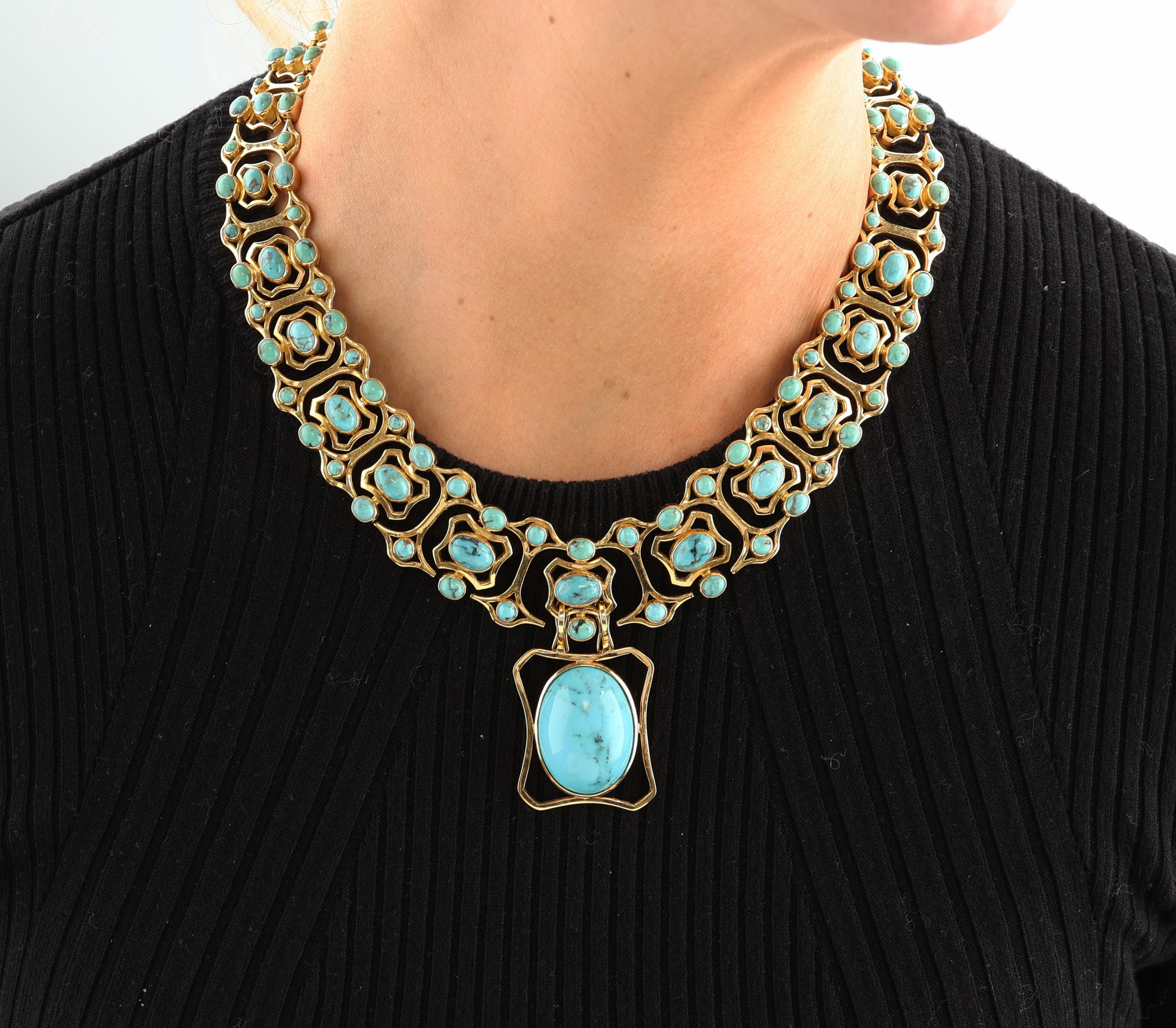 Detail d: Ausgefallenes 18 kt Gold Türkis-Schmuckset, GG 750/000, best. aus: Collier mit abnehmbaren Mittelteil, Armband, Ring und Paar Ohrstecker, geometr. ...