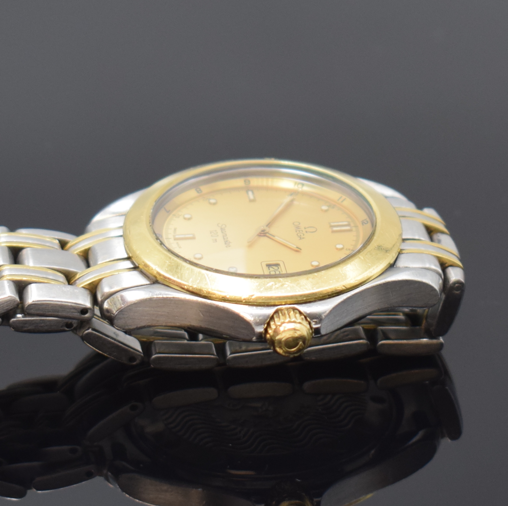 Detail c: OMEGA Herrenarmbanduhr Serie Seamaster Referenz 196.1501, Schweiz 1990er Jahre, Edelstahl/Gold kombiniert inkl. Gliederband m. Faltschl., bomb. ...