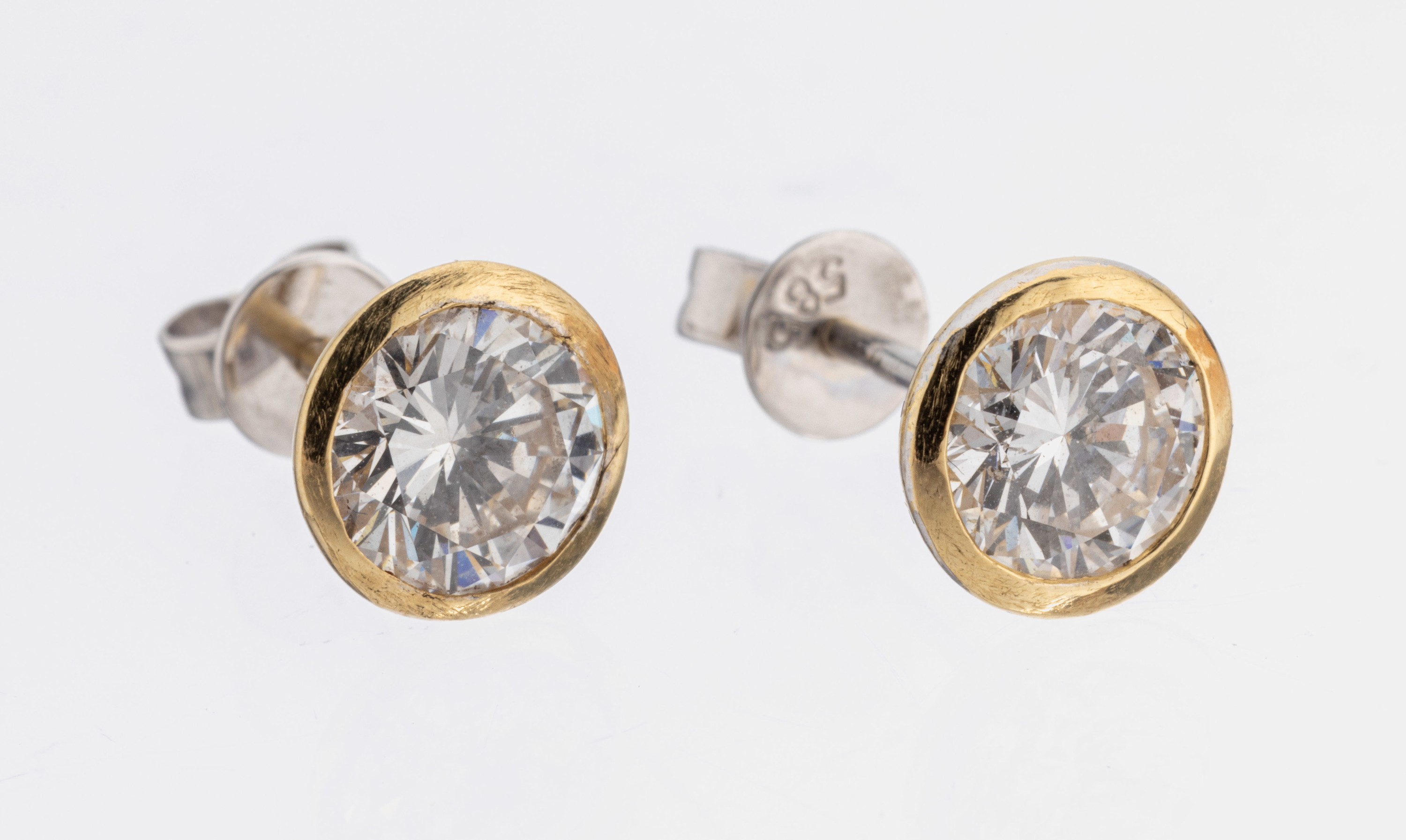 Paar 14 kt Gold Brillant-Ohrstecker, GG/WG 585/000, in GG gefasste Brillanten zus. ca. 1.60 ct Weiß/vs-si, ca. 1.5 g
