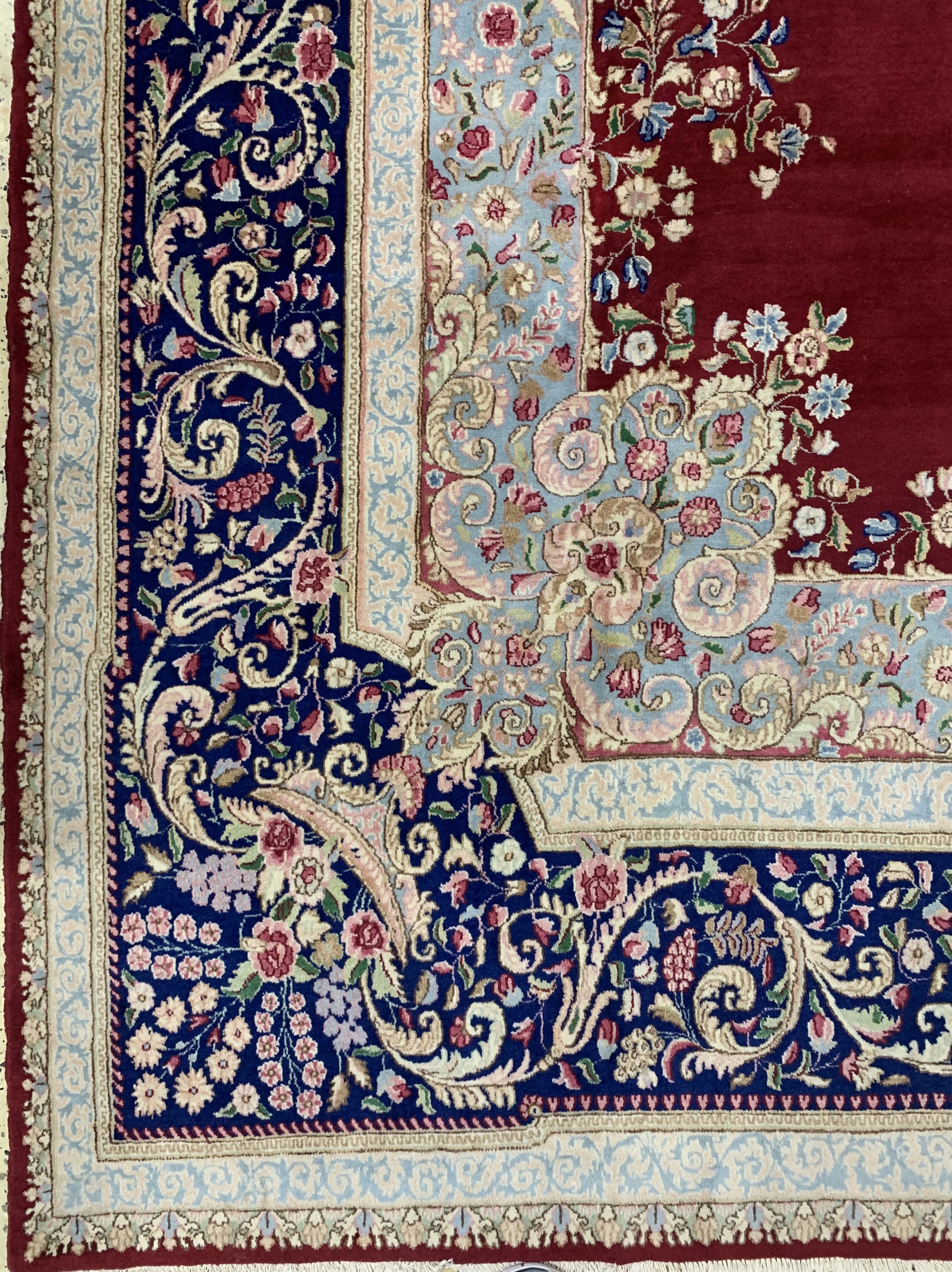 Detail b: Kerman fein signiert, Persien, Mitte 20.Jhd, Wolle auf Baumwolle, ca. 442 x 300 cm,EHZ: 1-2