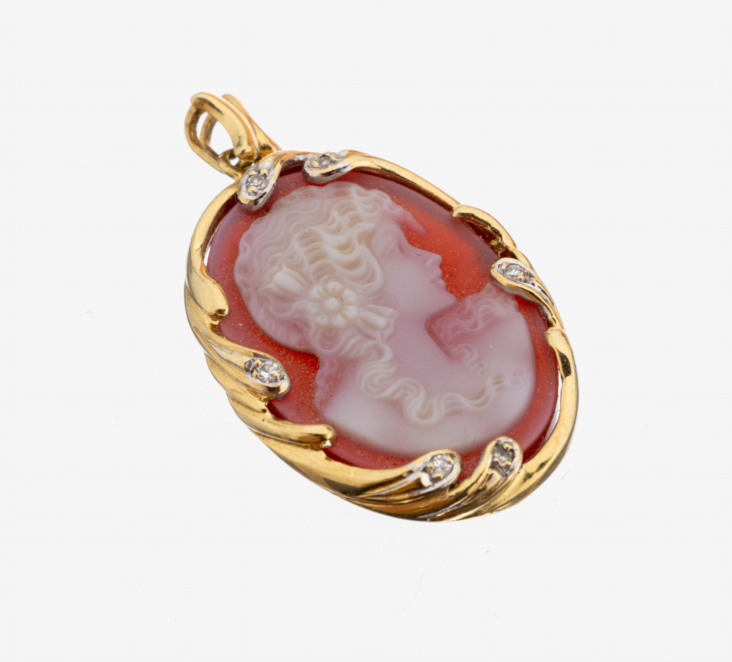 18 kt Gold Kamee-Diamant-Anhänger, GG 750/000, mittig ovale Achatkamee, Darstellung einer jungen Dame, 6 8/8-Diamanten zus. ca. 0.06 ct Weiß/si, ...