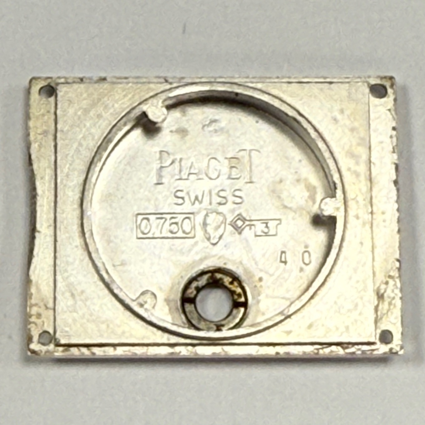 Detail e: PIAGET feine und seltene Damenarmbanduhr in WG 750/000 mit Diamanten und Rubinen Referenz 3876 A6, Schweiz 1970er Jahre, Handaufzug, 4-fach verschr. ...