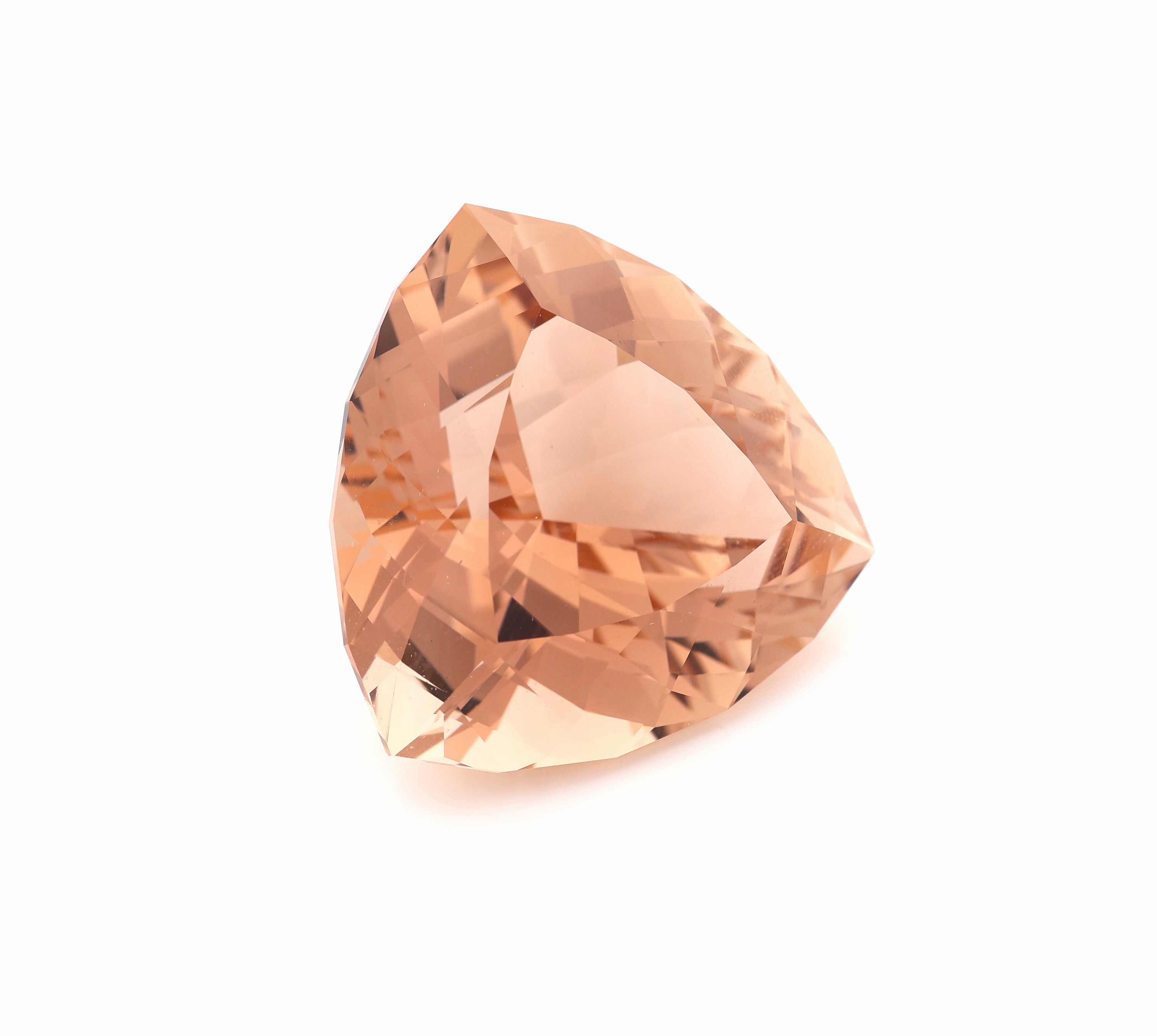 Detail a: Loser Imperial-Topas ca. 82.5 ct, facett. Trilliantschliff, Light Reddish Orange, ca. 27.5 x 27.5 x 18.0 mm,
